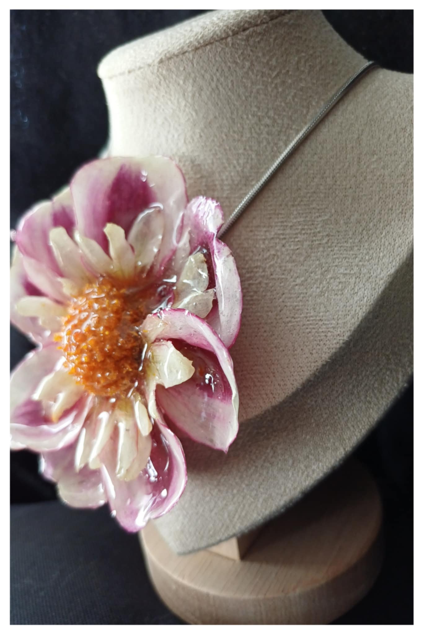 Collier Dahlia Bumble Rumble