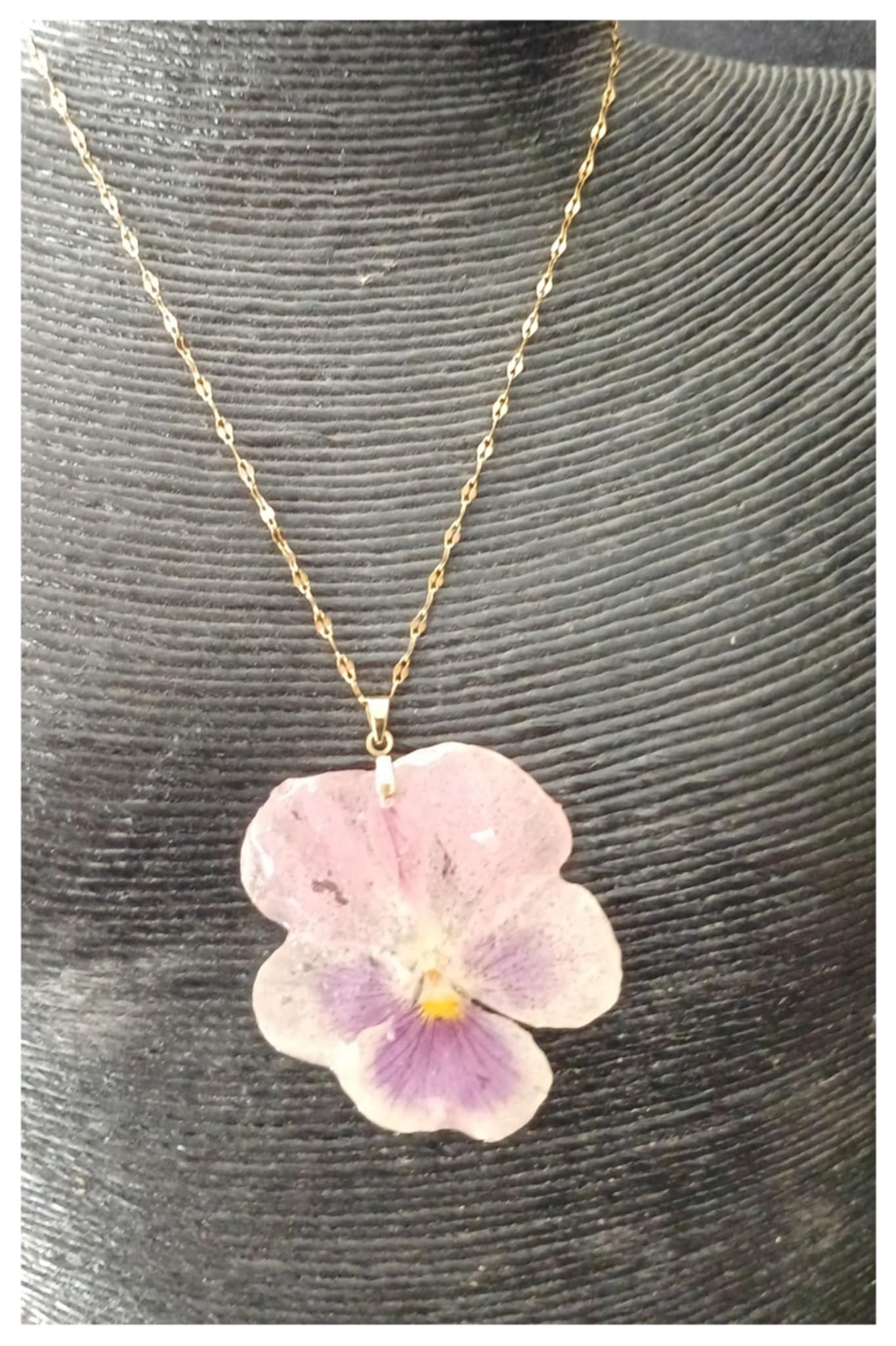 Collier fleur de Pensée 