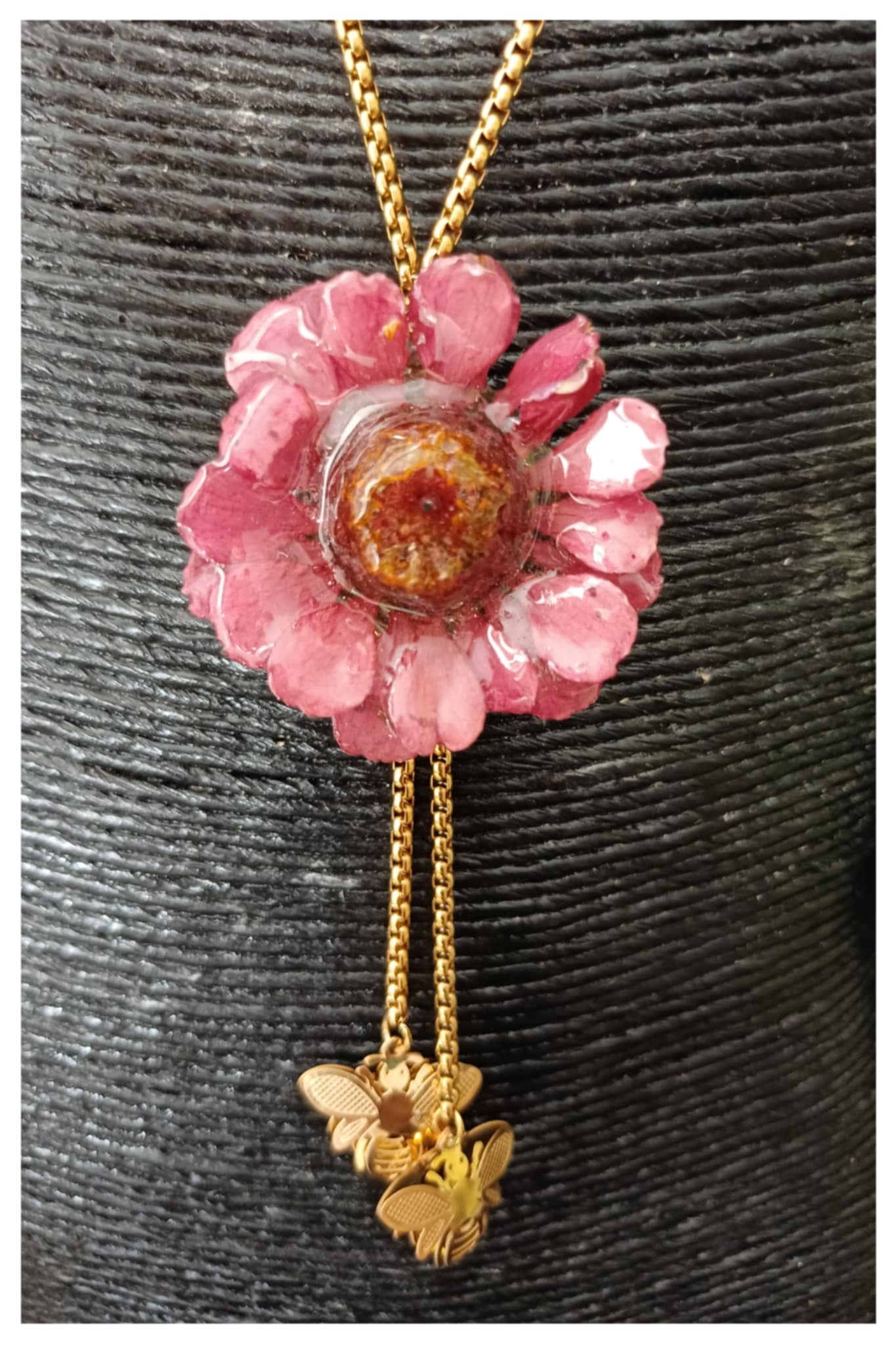 Collier coulissant fleur de Zinnia