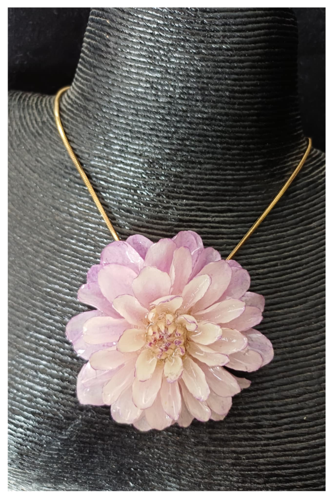 Collier fleur de Dahlia Eveline
