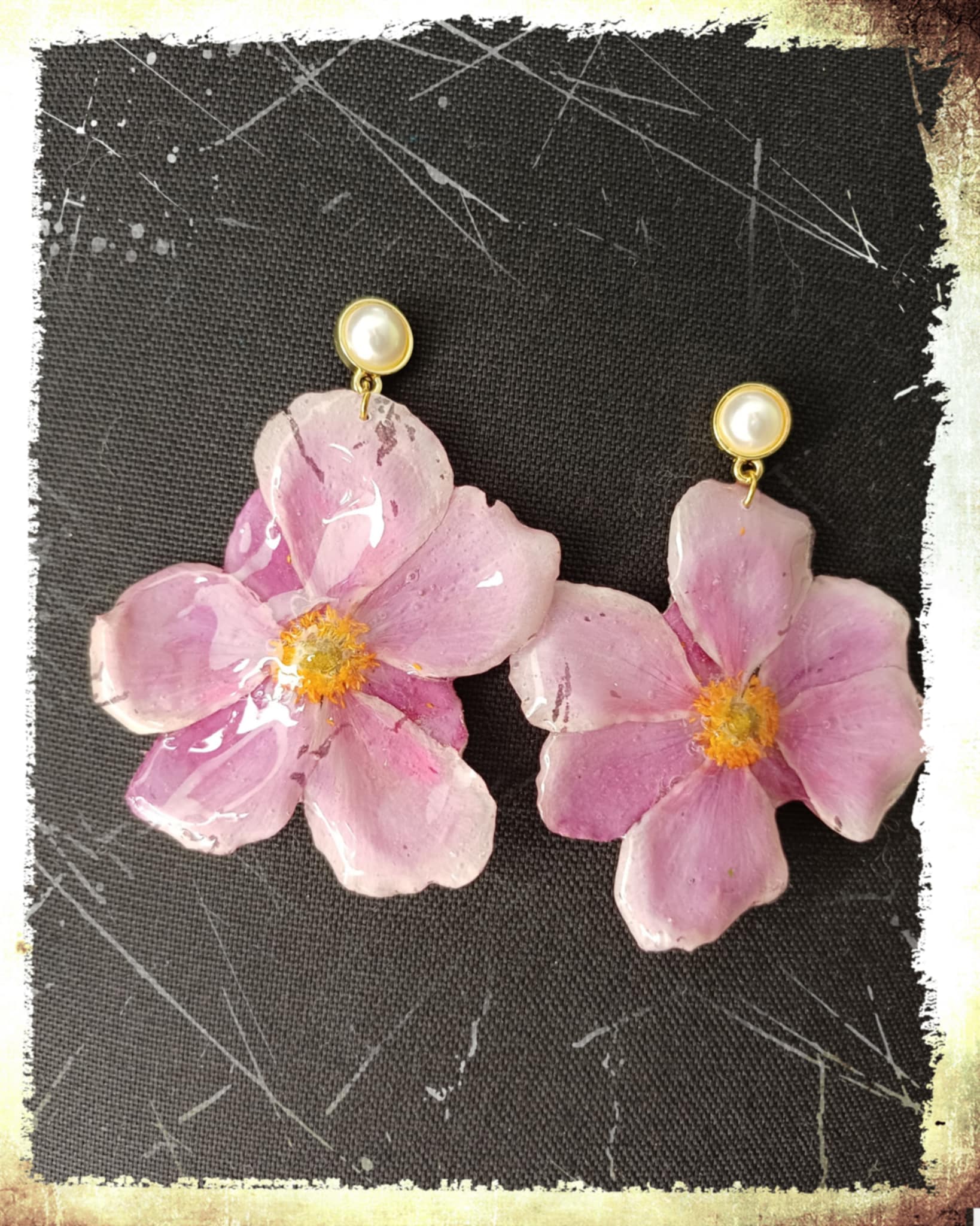 Boucles fleurs d'Anémone du Japon