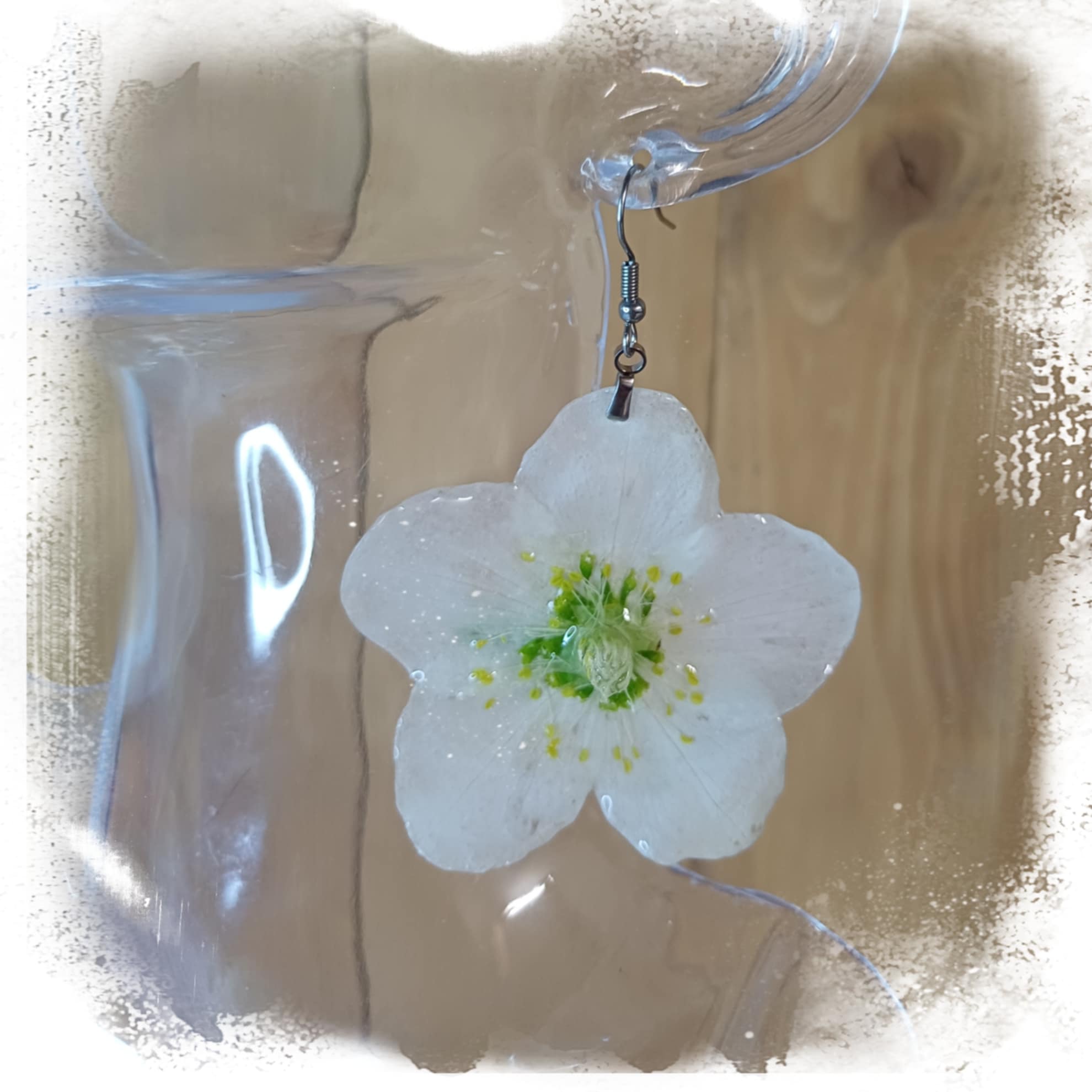 Boucles Hellébores blanches