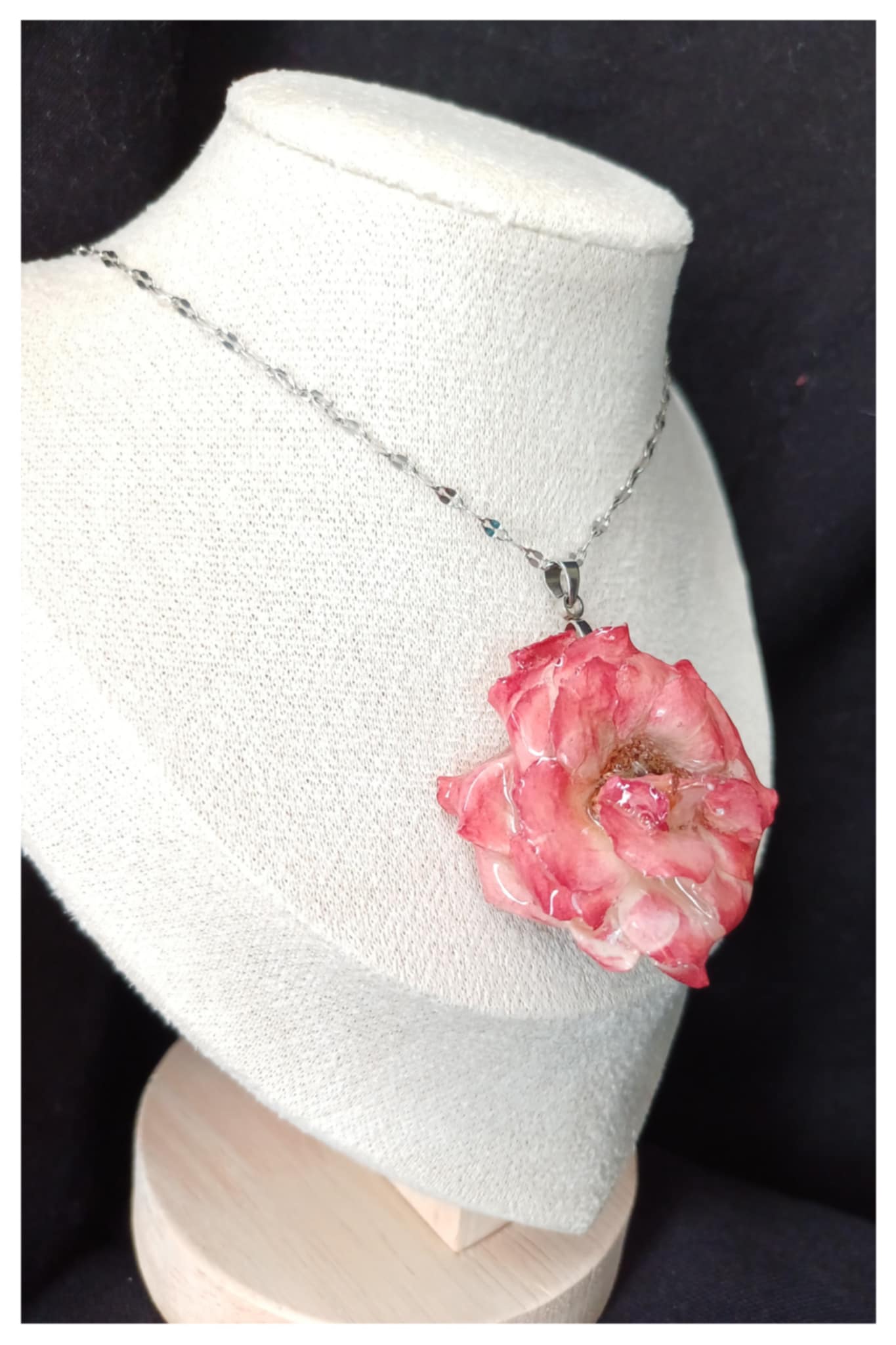 Collier Rose "pompon"