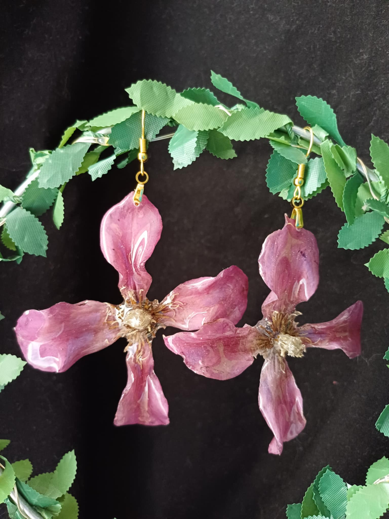 Boucles d'oreilles fleur de Clématite mauve