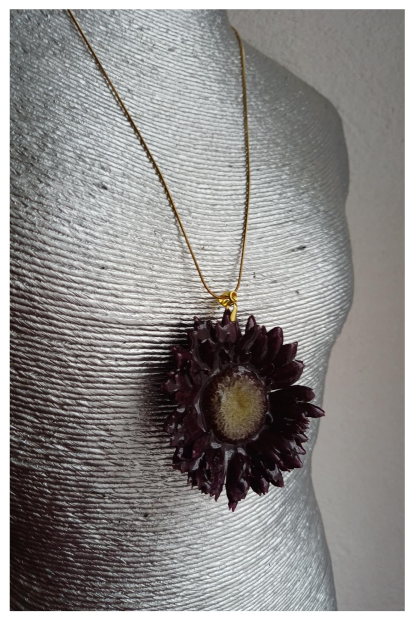 Collier Gerbera pourpre