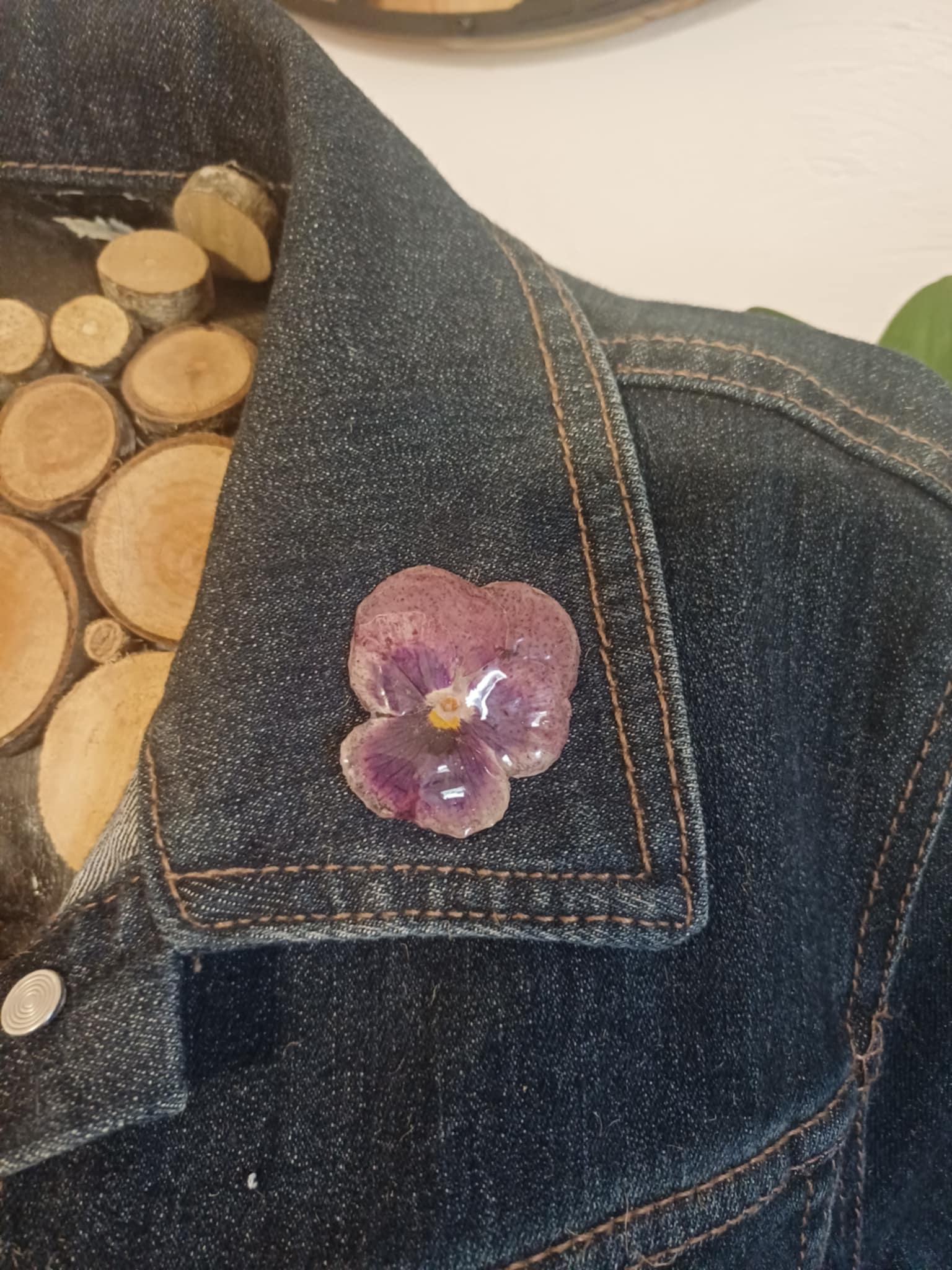 Broche fleur de Pensée mauve