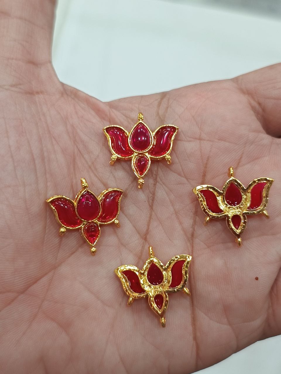 4 Petal S shaped petal Invisible Lotus Pendant 