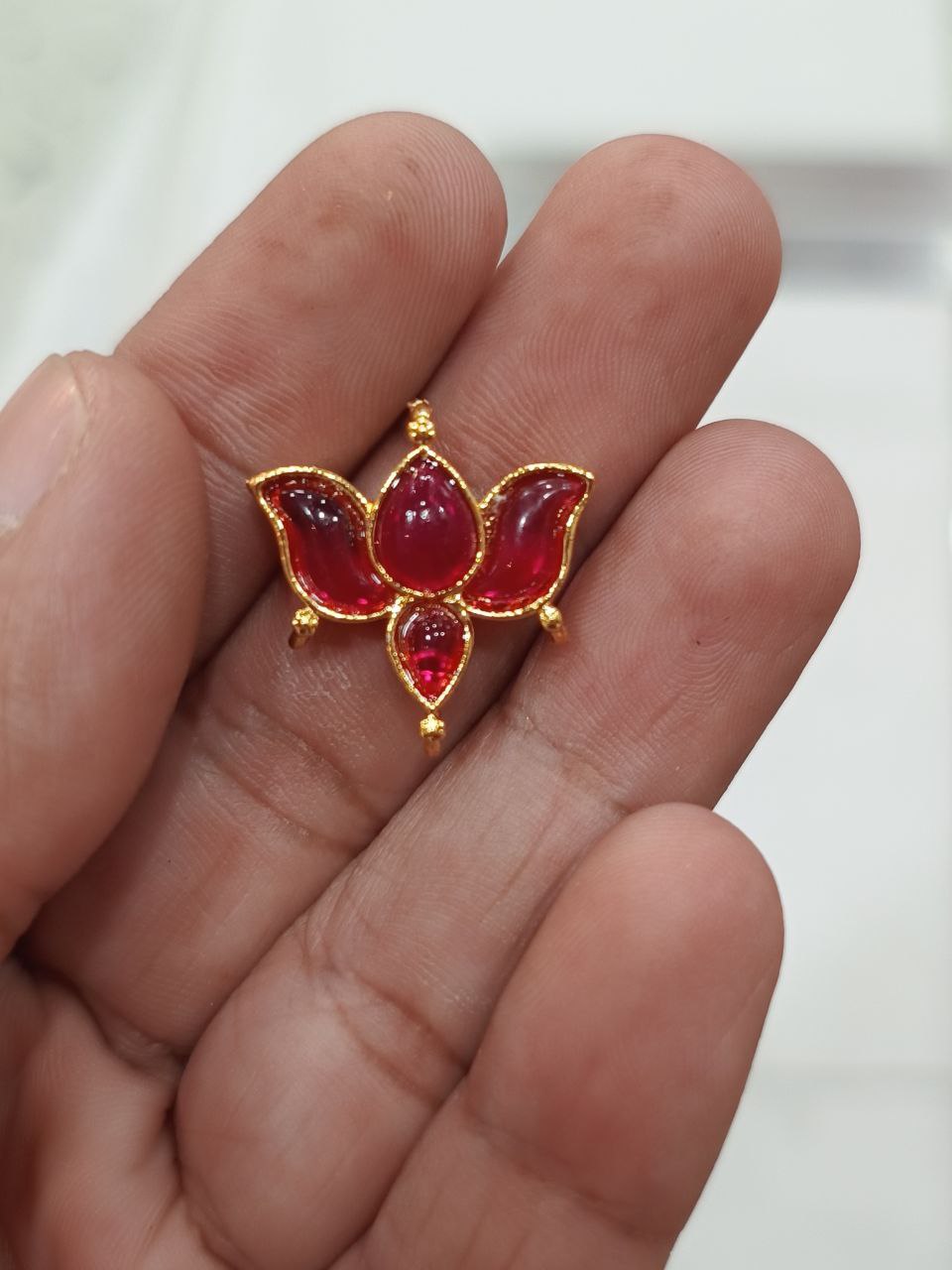 4 Petal S shaped petal Invisible Lotus Pendant 