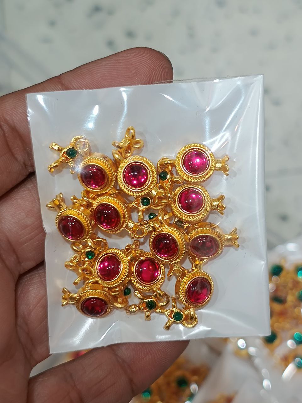 Round stone Chinchpeti 