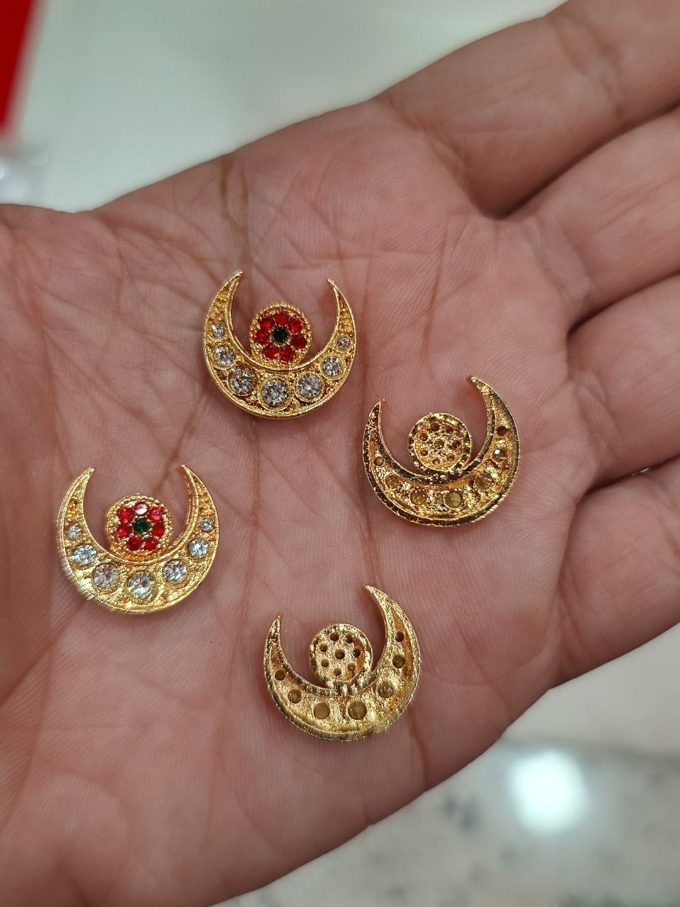 Unique Daimond chandrakor 