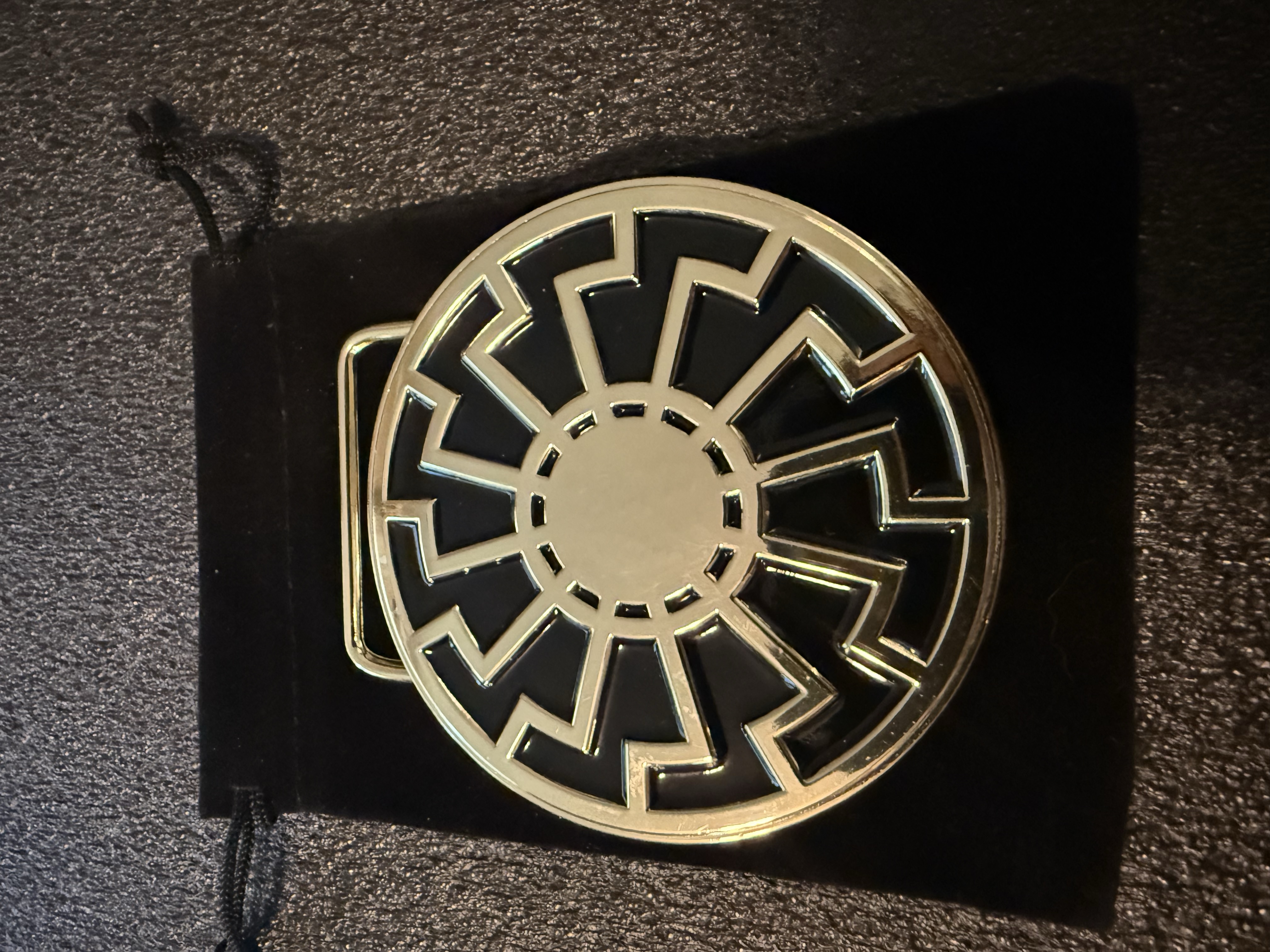 SRad Belt Buckle Gold on Black