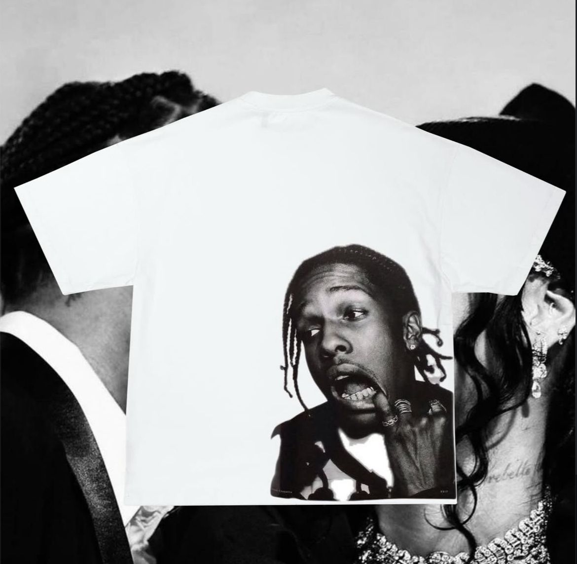 T-shirt whatssup rocky ?