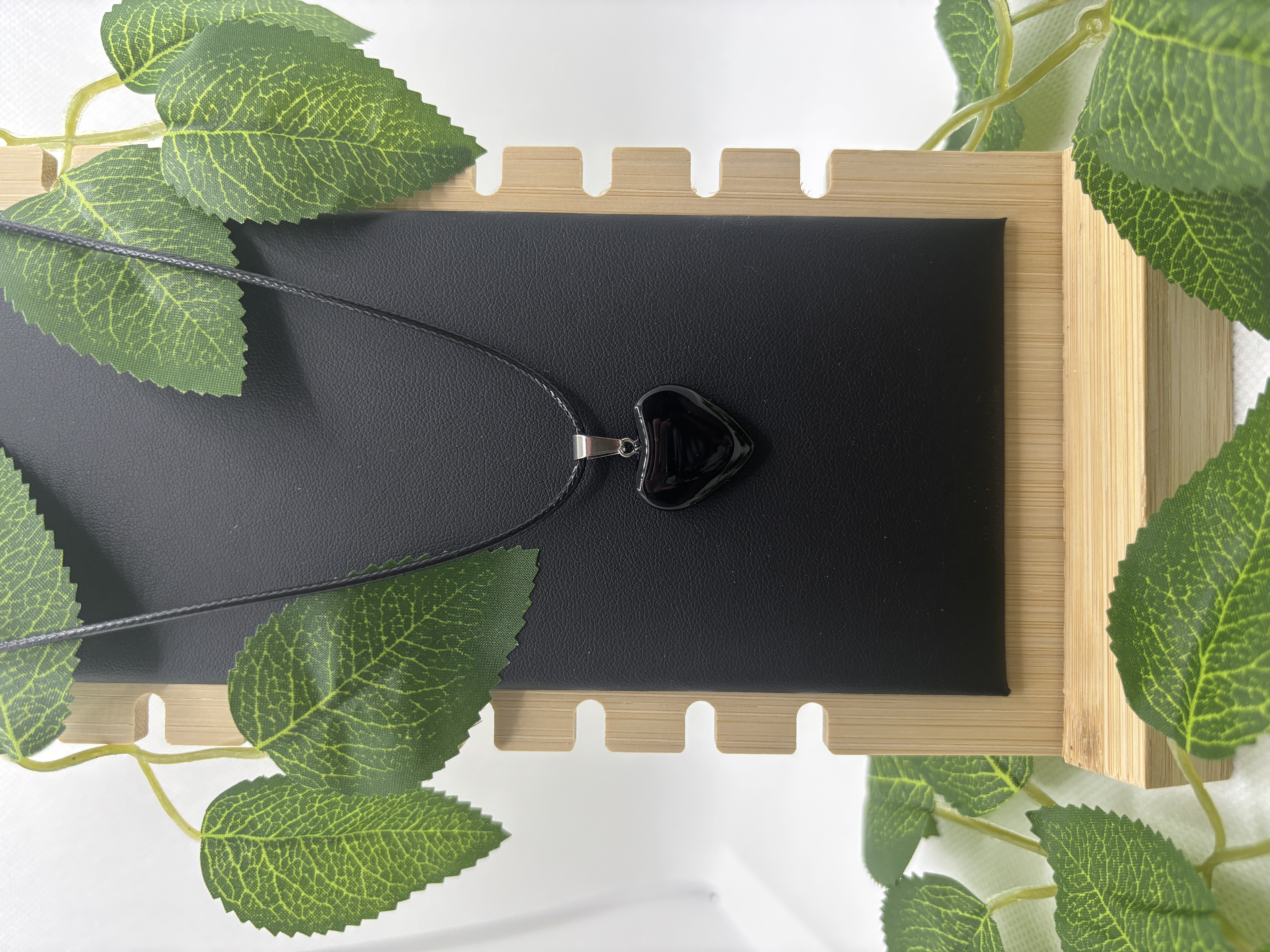Collier coeur noir