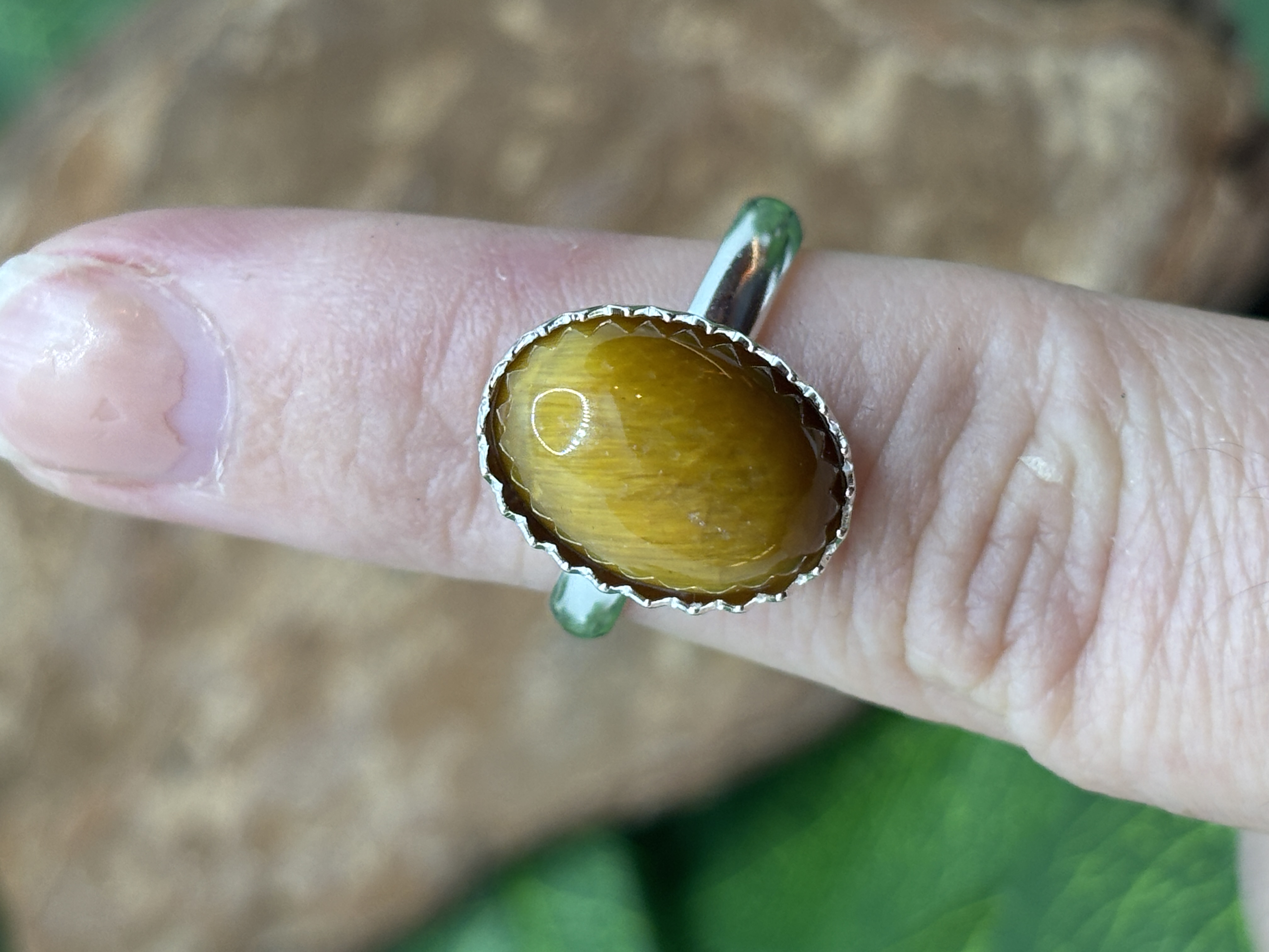 Bague piques en oeil du tigre
