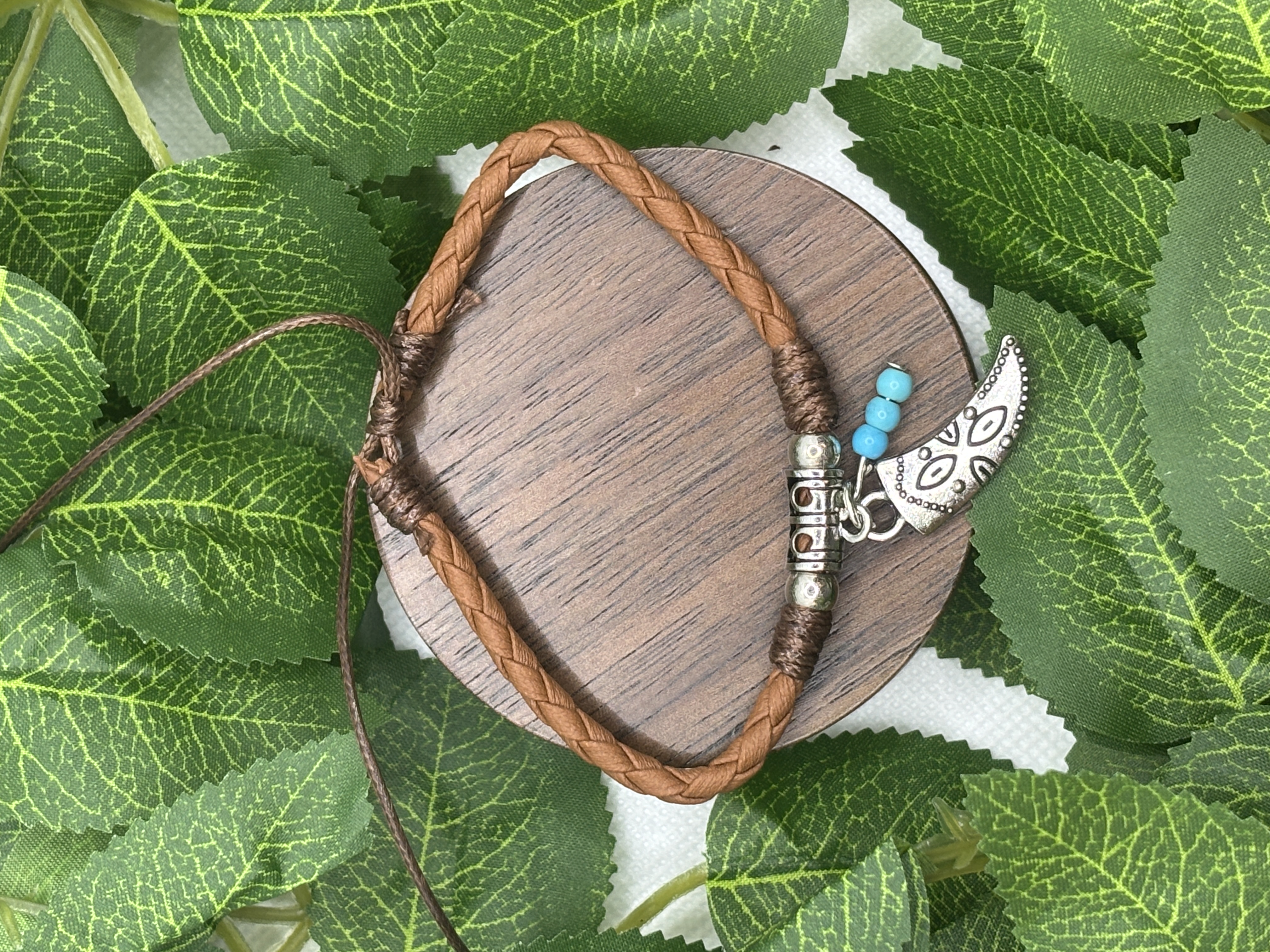 Bracelet homme et dent de requin