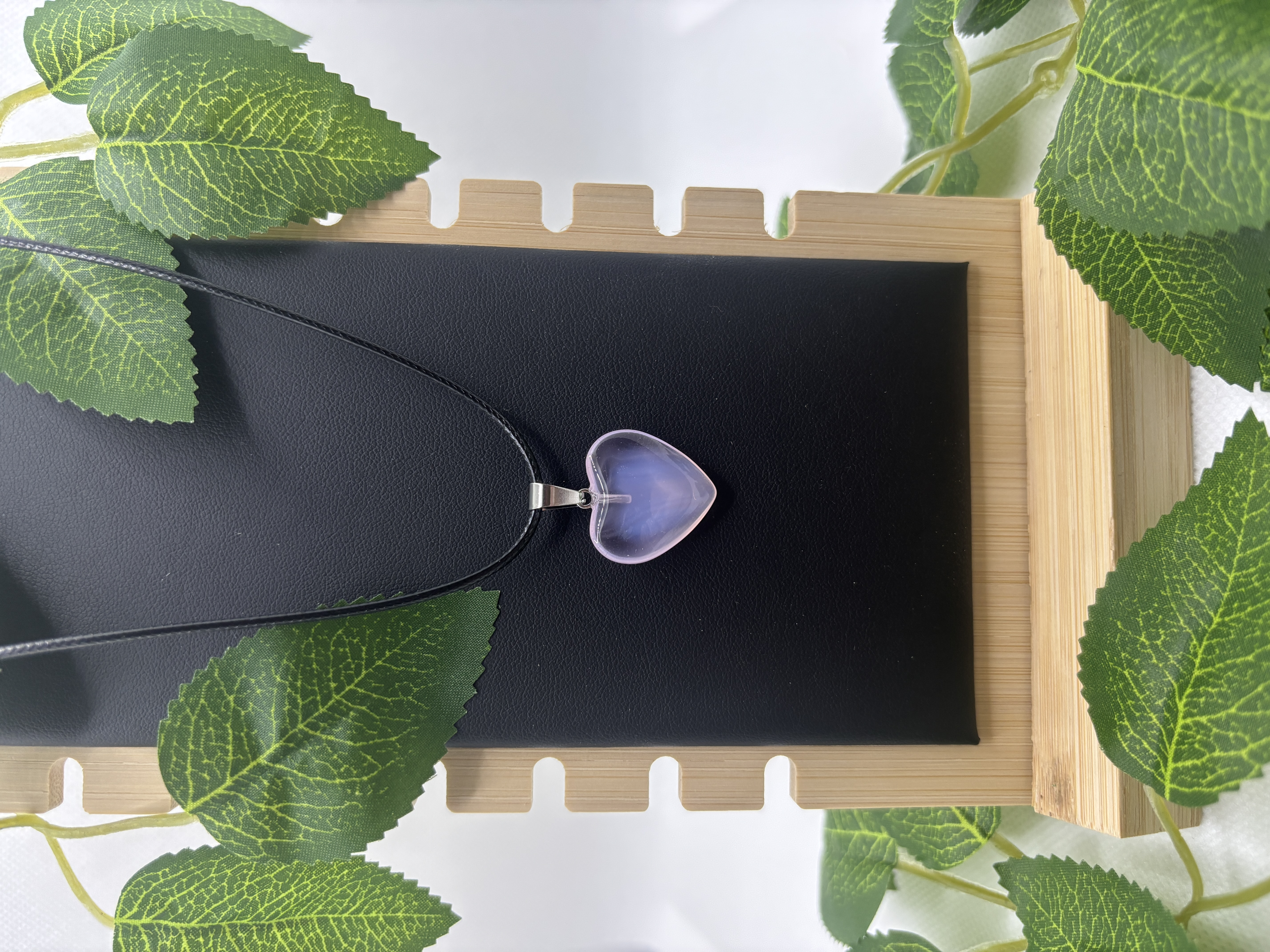 Collier coeur rose pâle