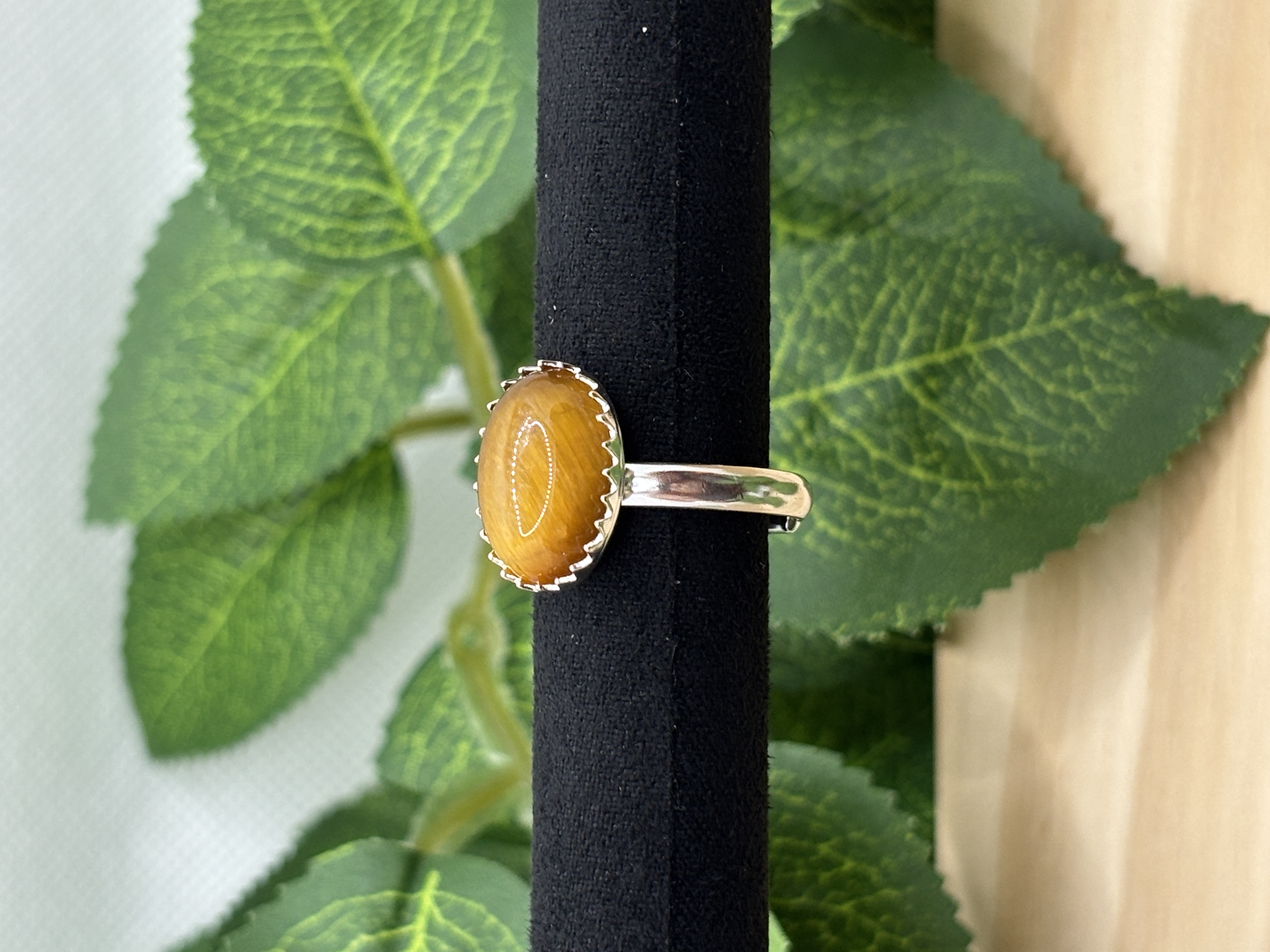 Bague piques en oeil du tigre