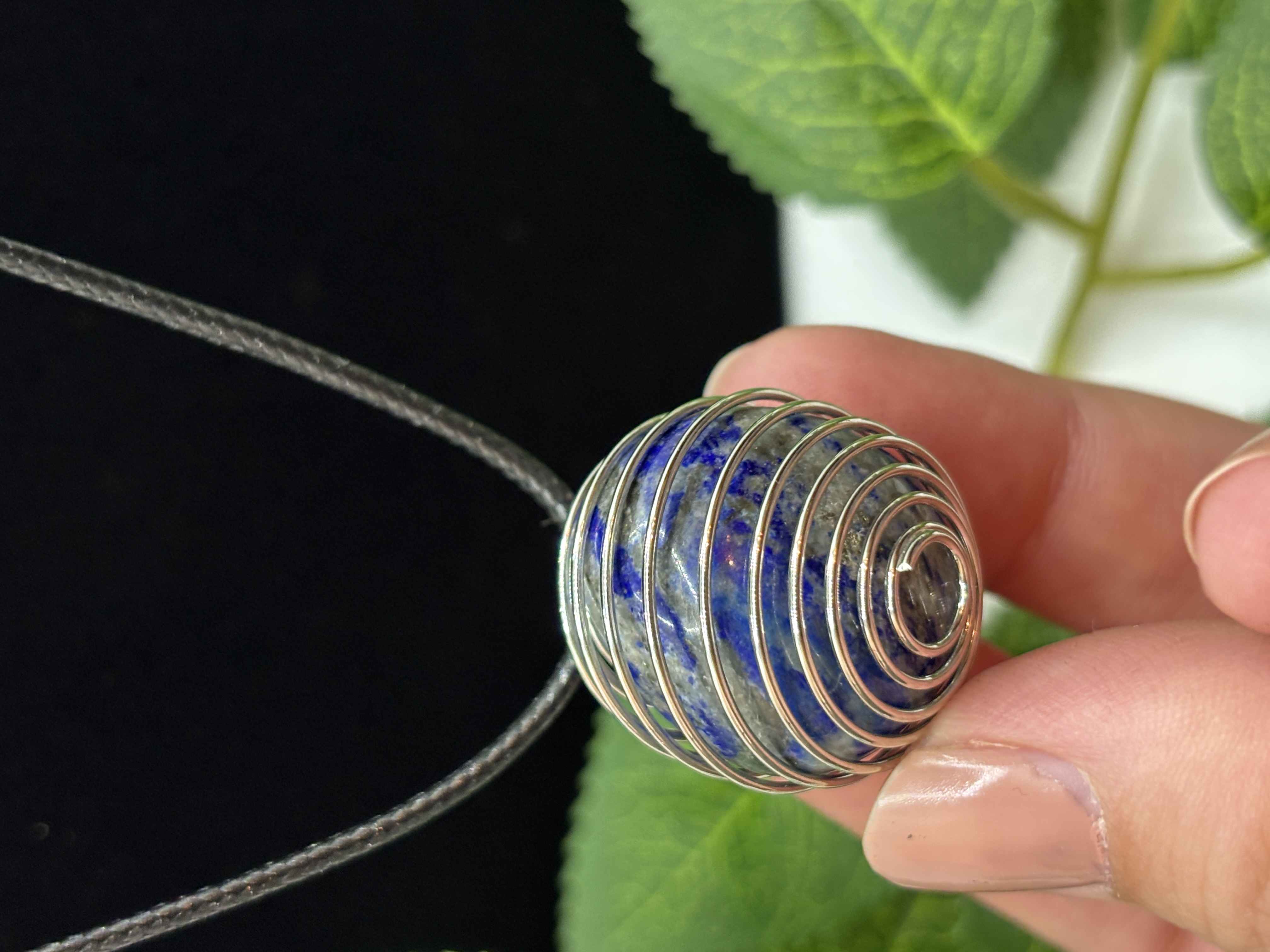 Collier sphère en Lapis Lazuli