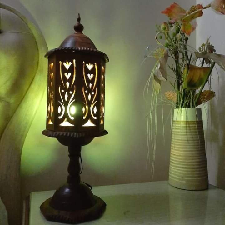 Artisoul Wooden Handmade Decorative Lamp / Side Table Lamp