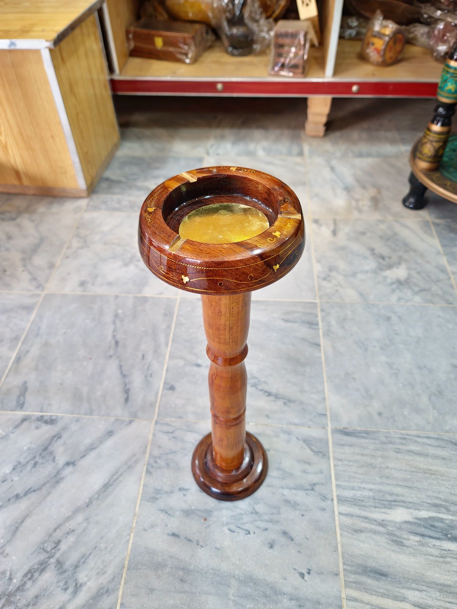 Handcrafted Wooden Ashtray with Stand – Traditional Brasswork | Elevated Smoking Accessory
