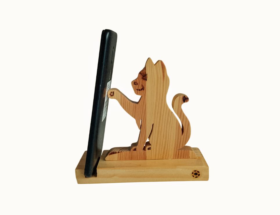 Support téléphone en bois – Forme de chat à la patte levée qui soutient le téléphone