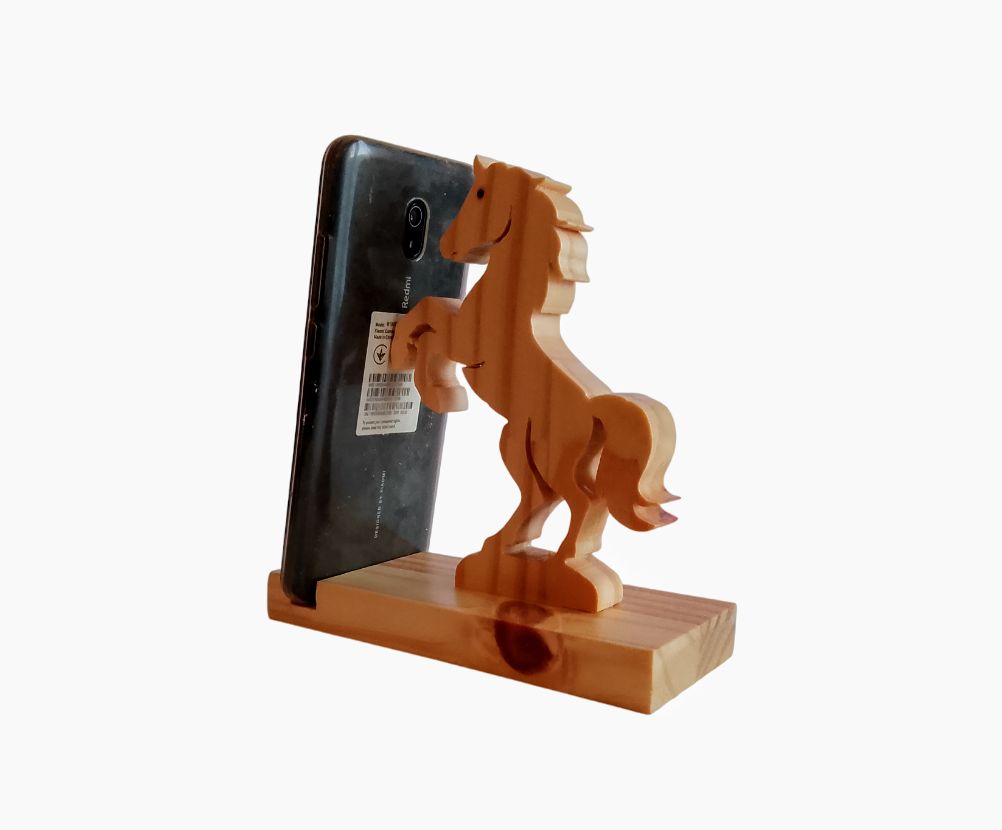 Le Cheval Cabré bois - Support Téléphone en Bois – Le Cheval qui supporte ton smartphone ou ta tablette avec élégance