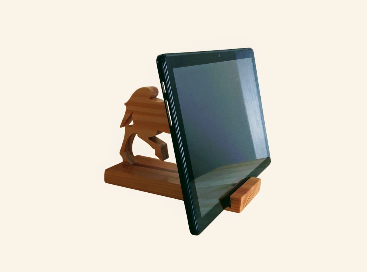 Support téléphone et tablette en bois motif cheval