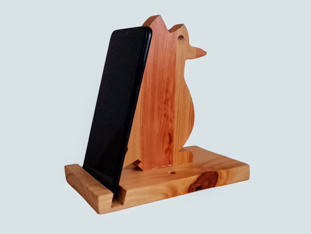 Porte tes lunettes pingouin et support téléphone qui garde ton stylo au chaud