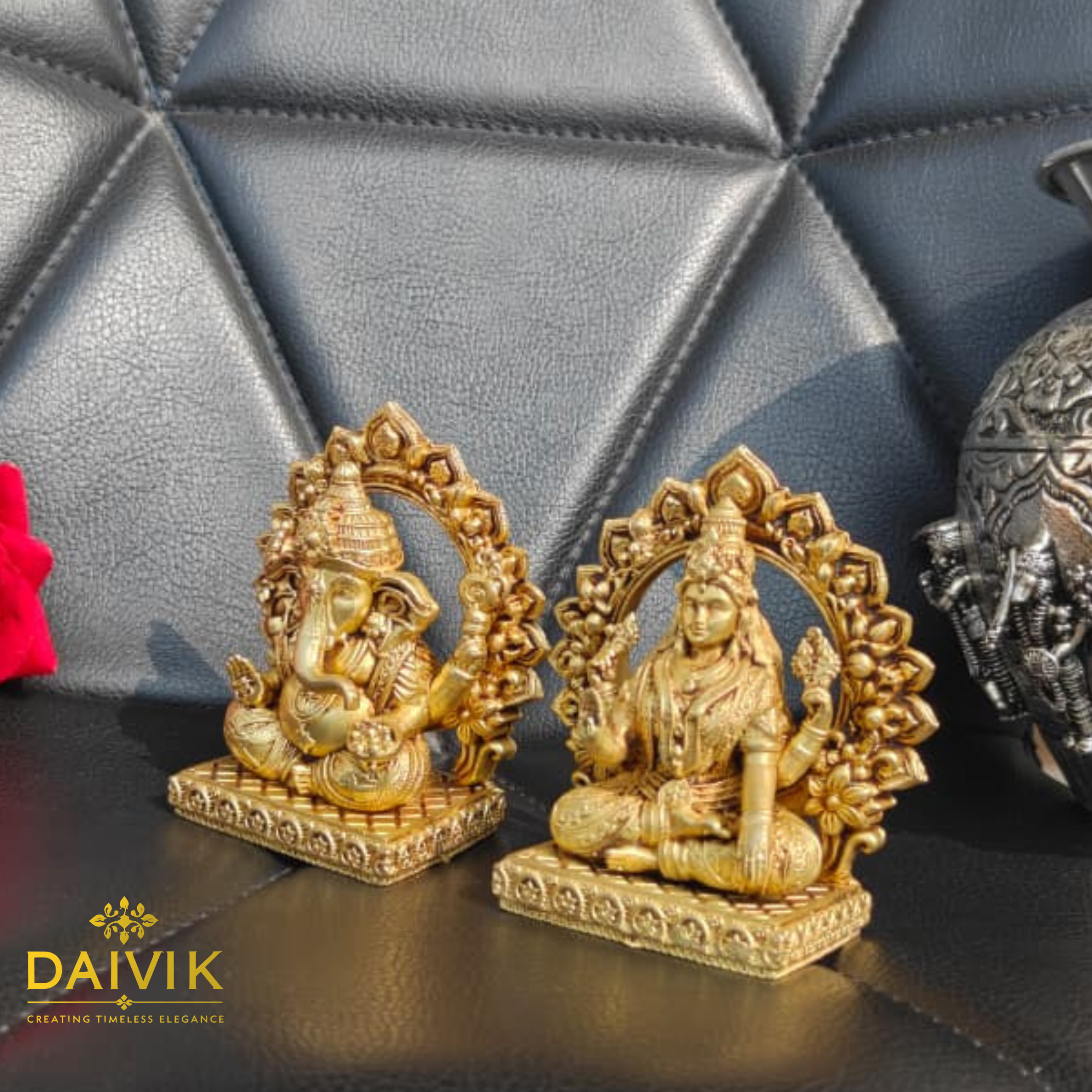 Vighnaharta with Bhagwati Lakshmi Brass Idol