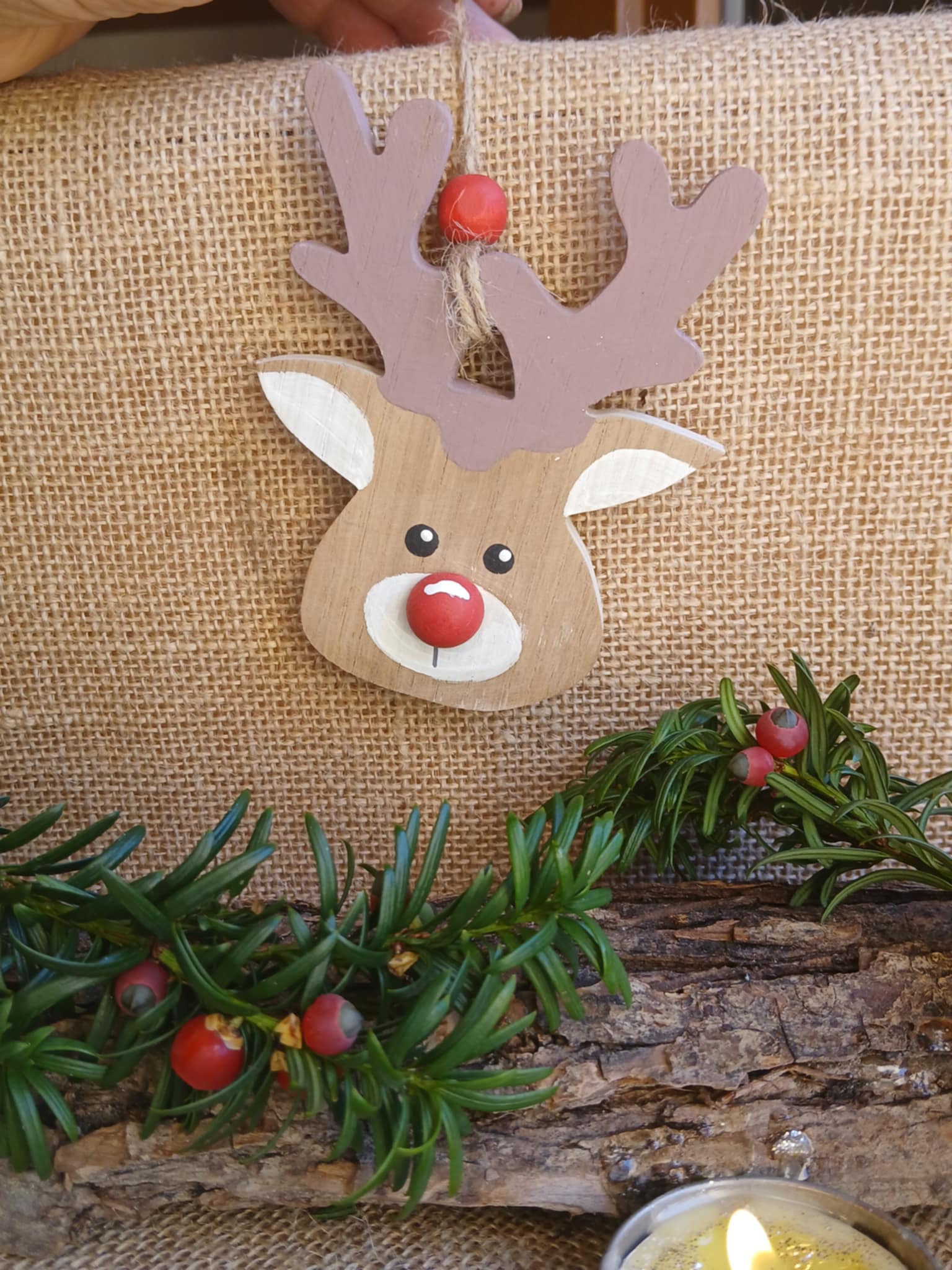 Rudolf - suspension de sapin en bois peinte Ă la main