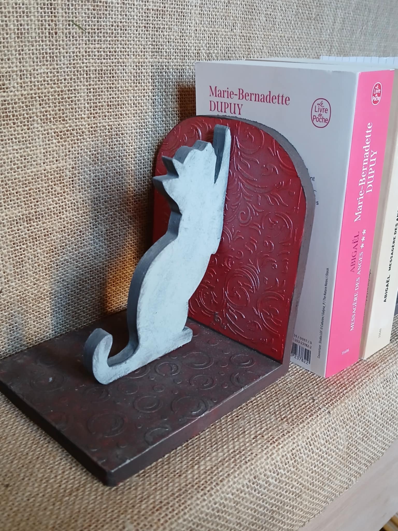 Serre-livres en forme de chat
