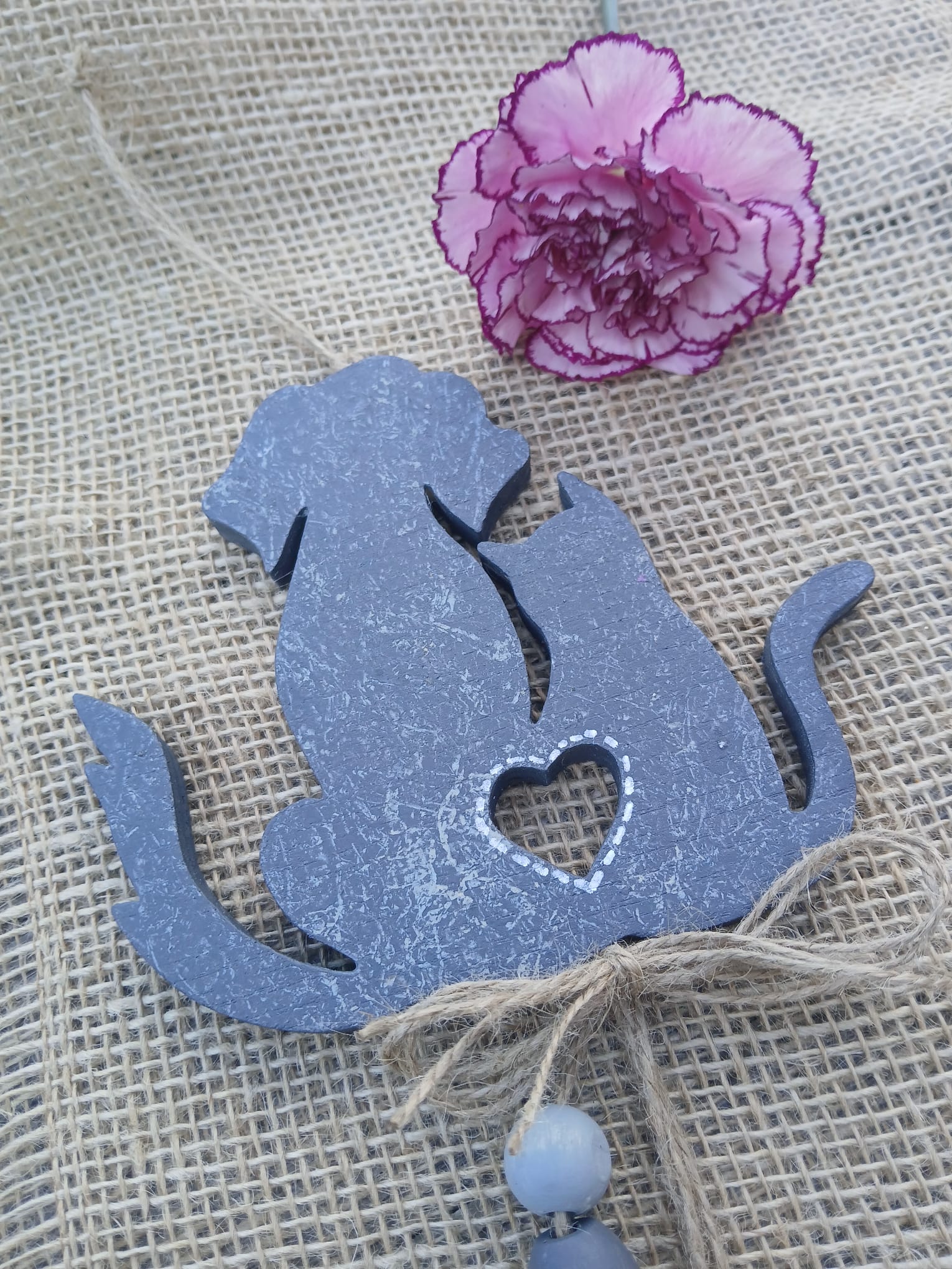 Suspension murale coeurs chiens et chats