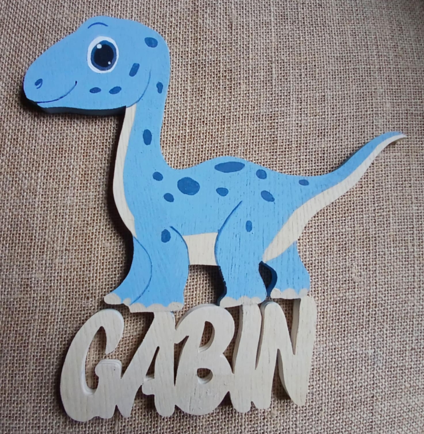 Plaque prénom artisanale enfant thème dinosaure