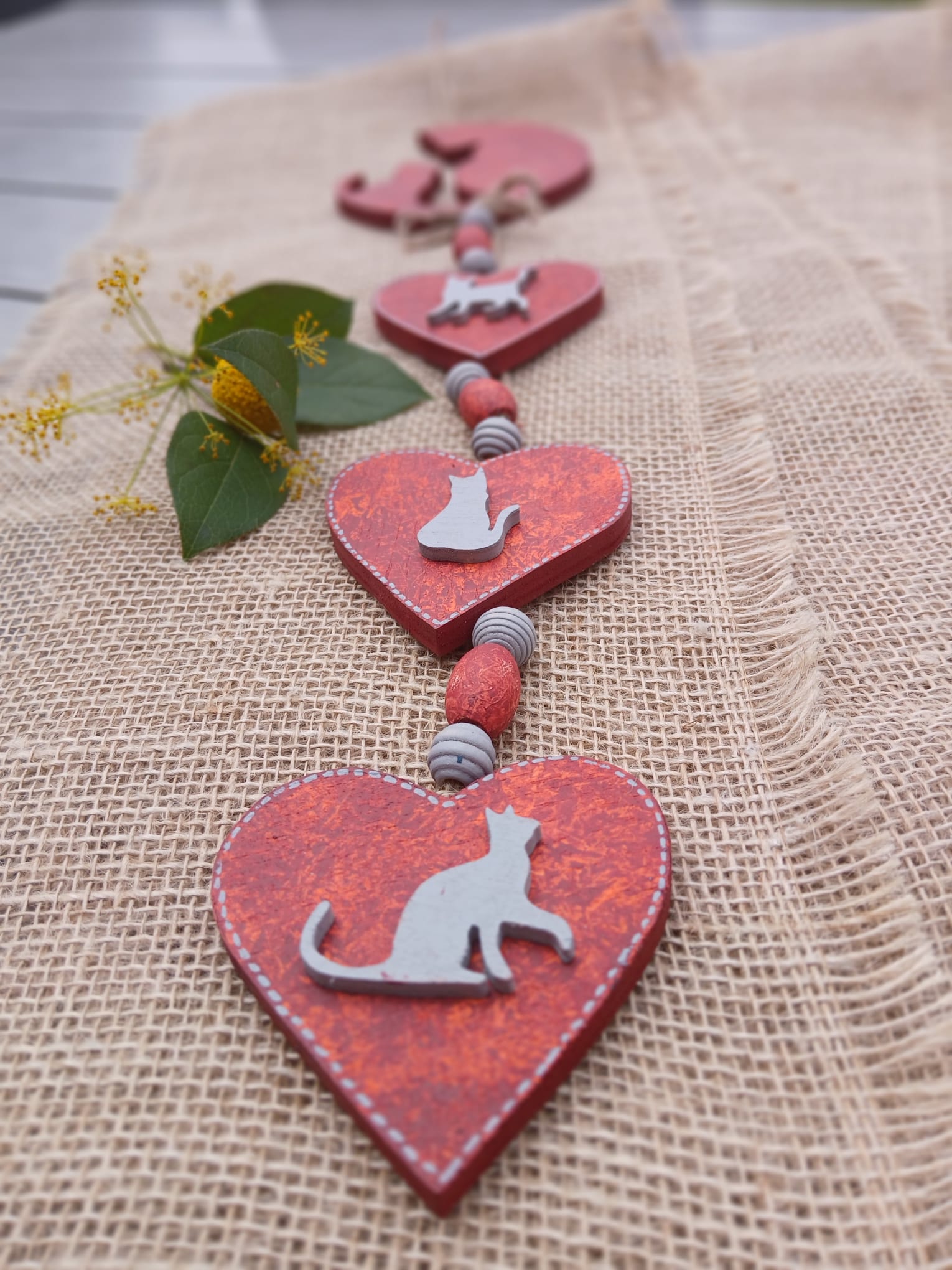 Suspension murale coeurs et chats