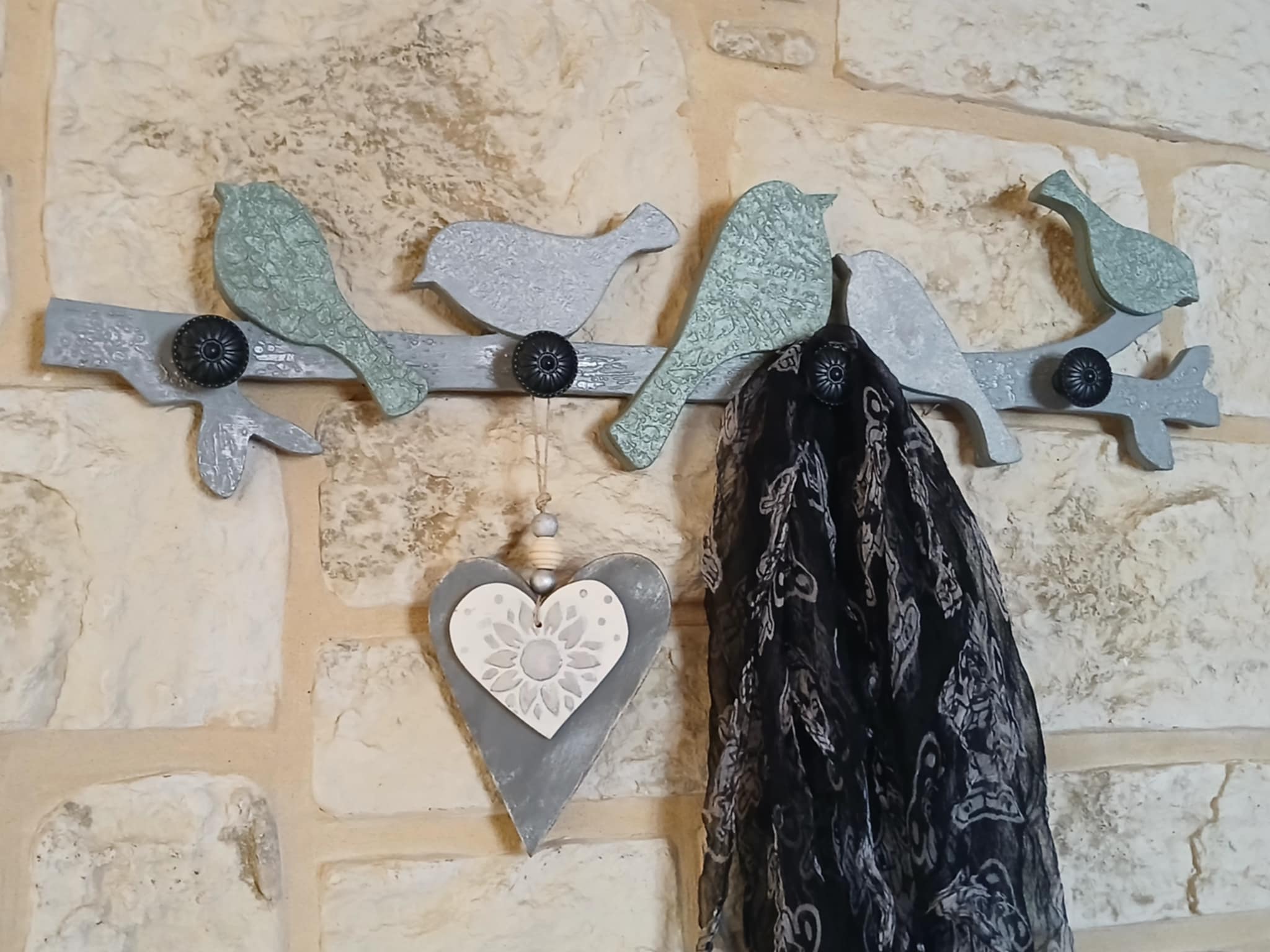 Patère murale artisanale en bois thème oiseaux