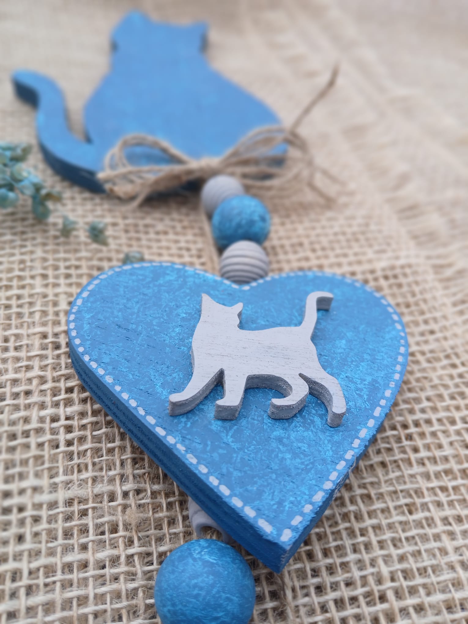 Suspension murale coeurs et chats