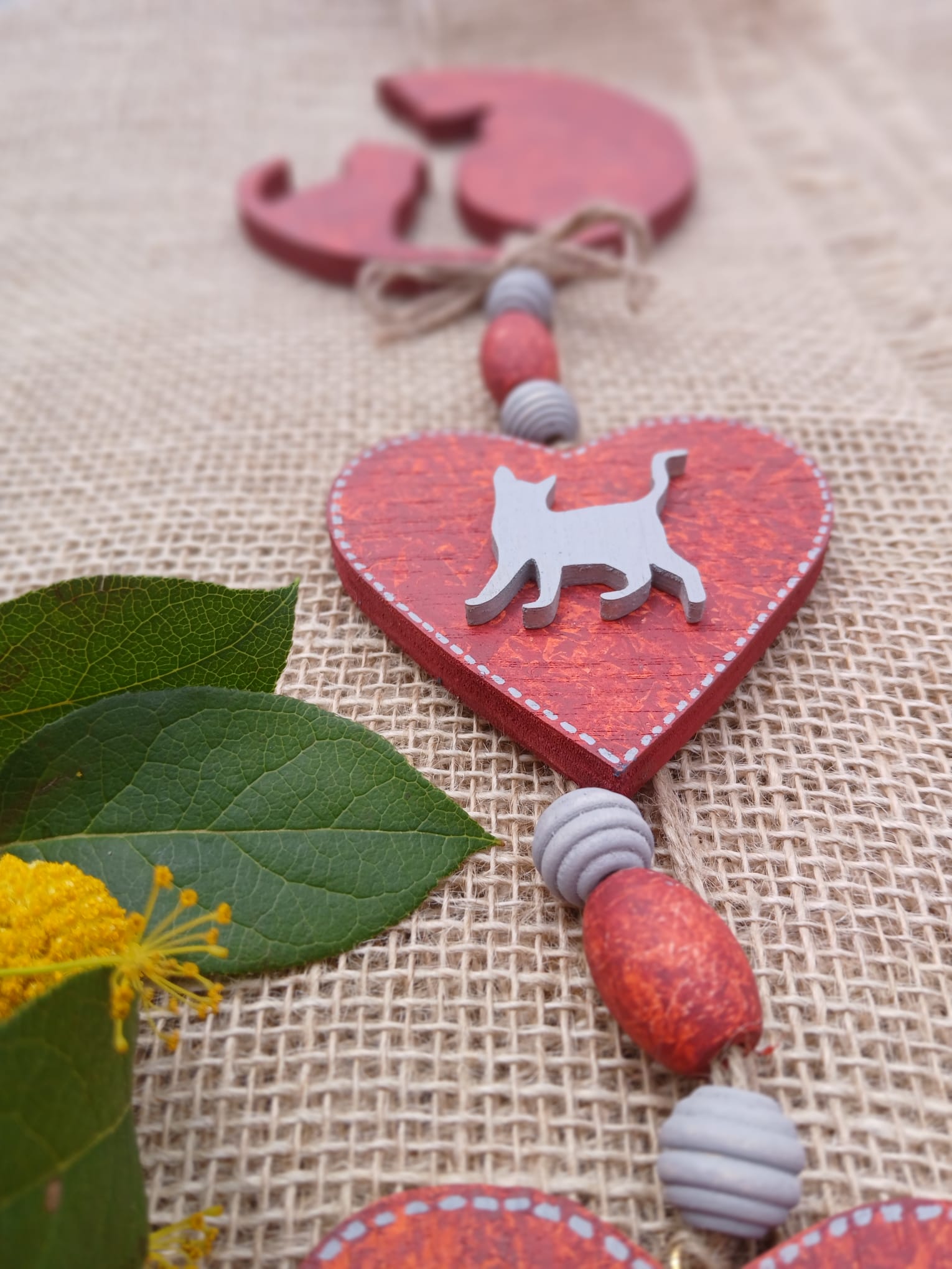 Suspension murale coeurs et chats