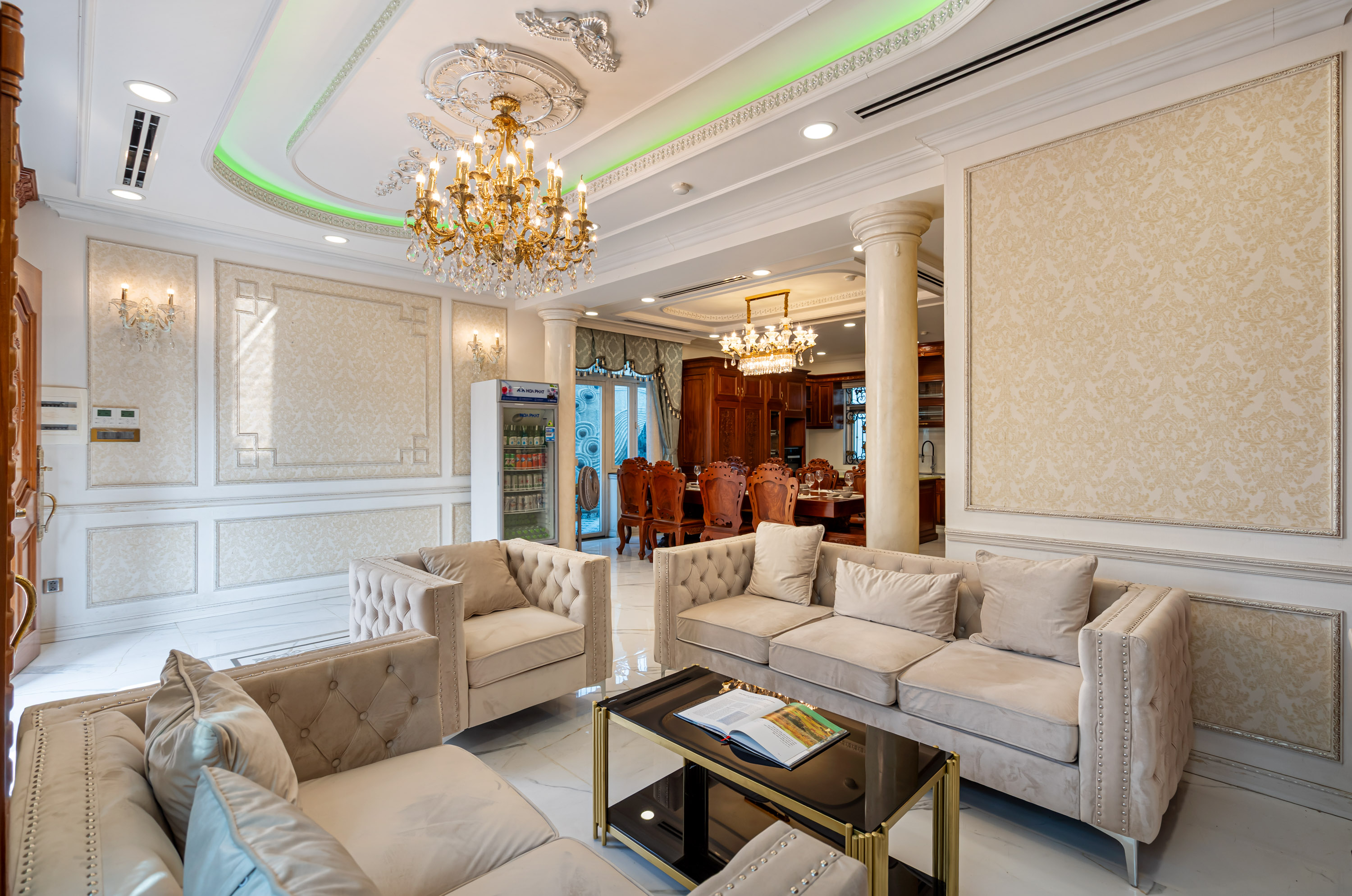Villa de Luxe – Ho Chi Minh Park View 풀빌라