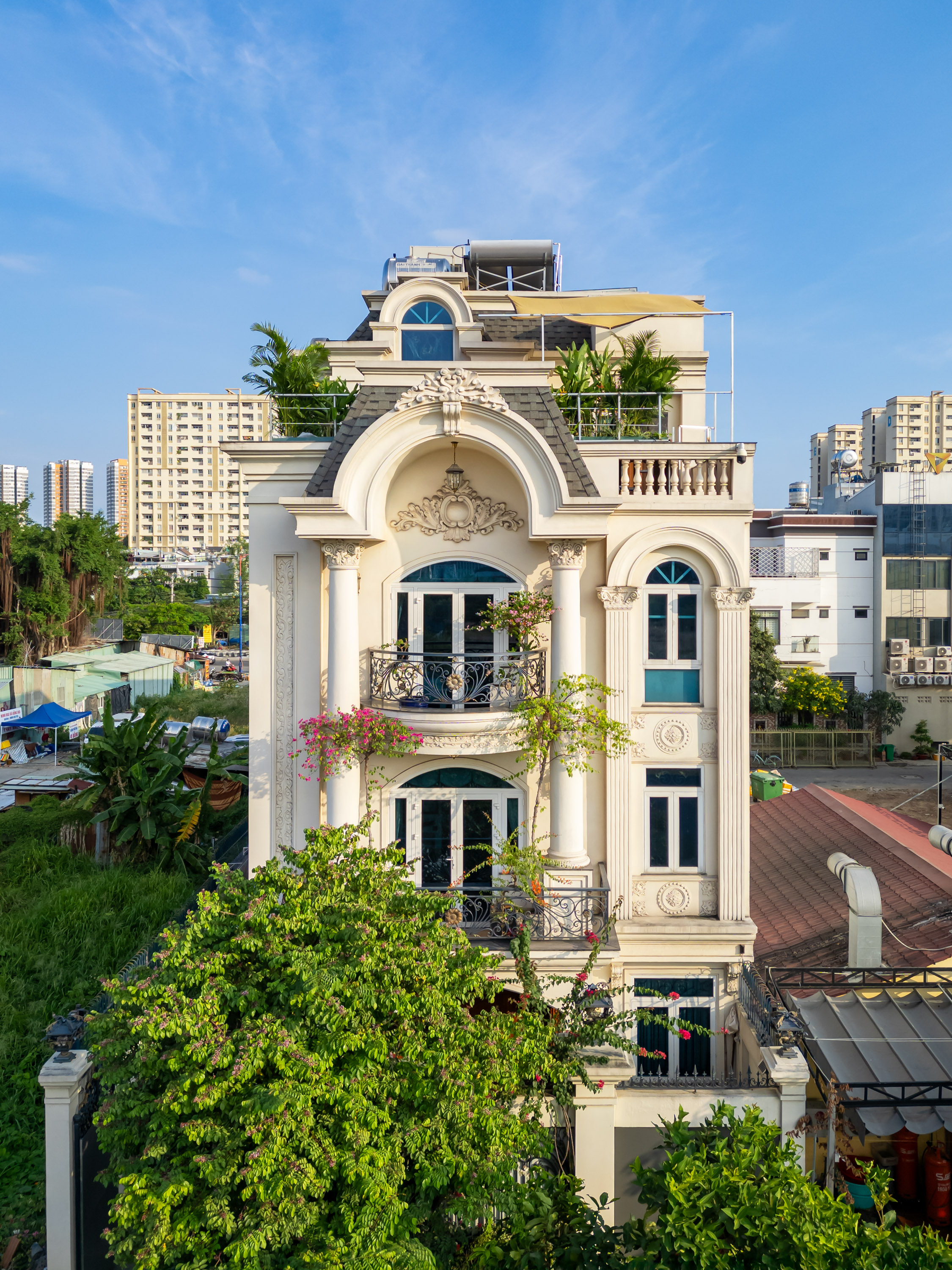 Villa de Luxe – Ho Chi Minh Park View 풀빌라