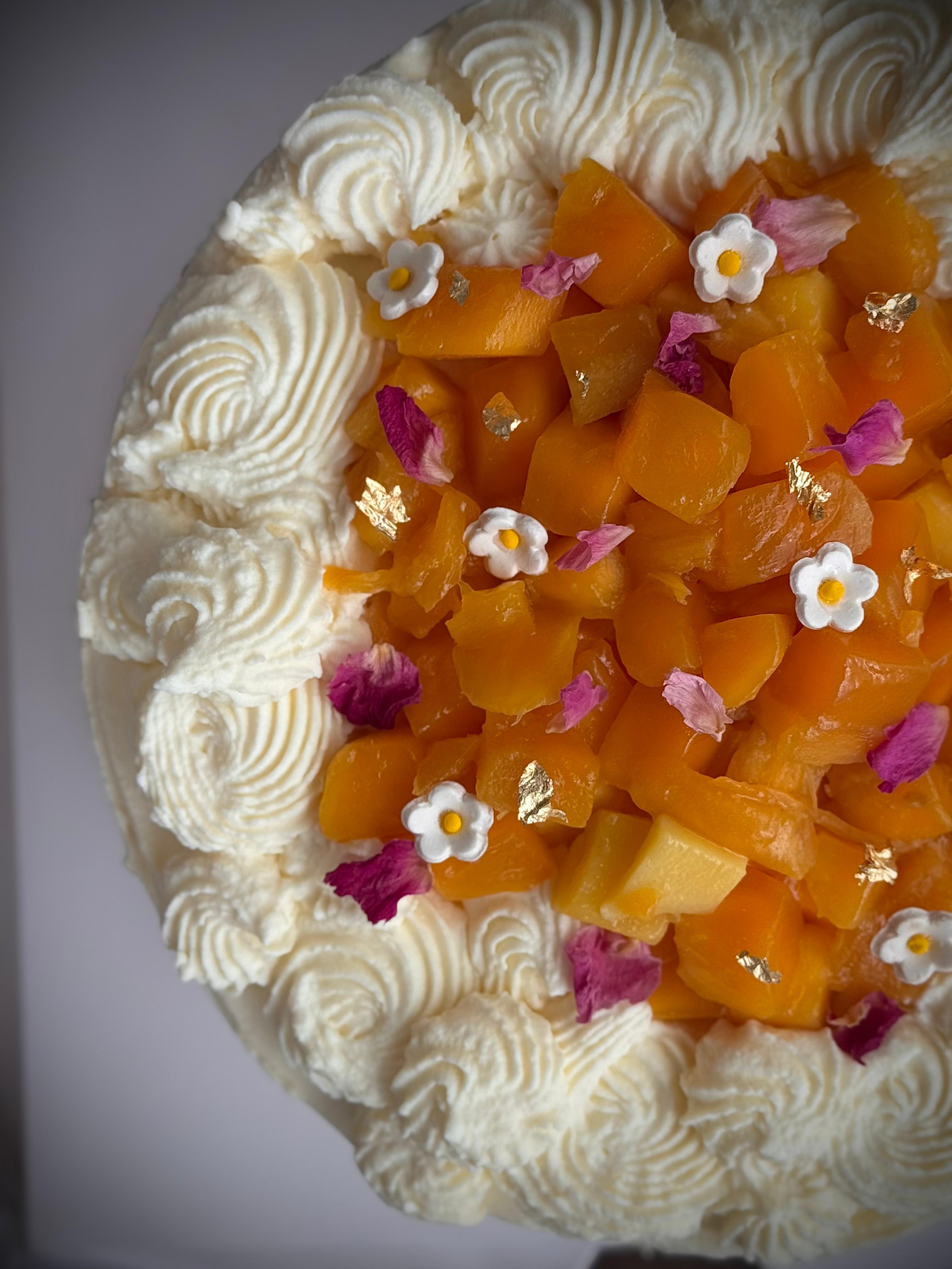 Eggless Mango Cake