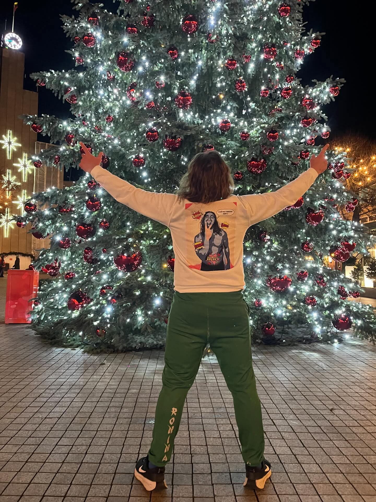 LAIZYTUVAS LICKING SEASON👅