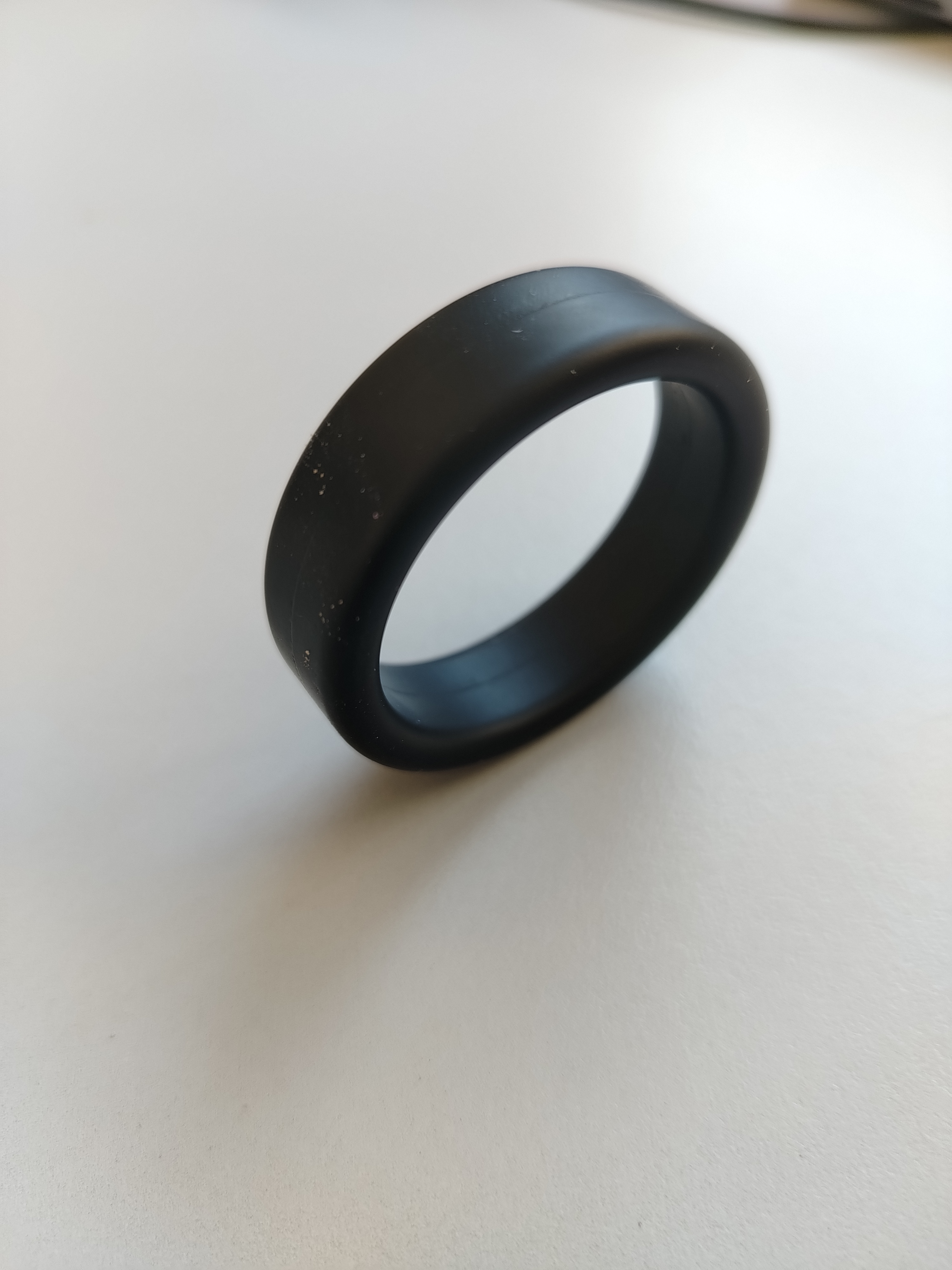 Anillo de caucho negro