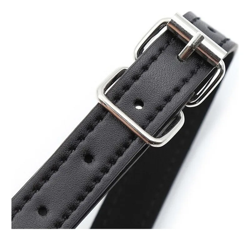 Mordaza de cuero negro