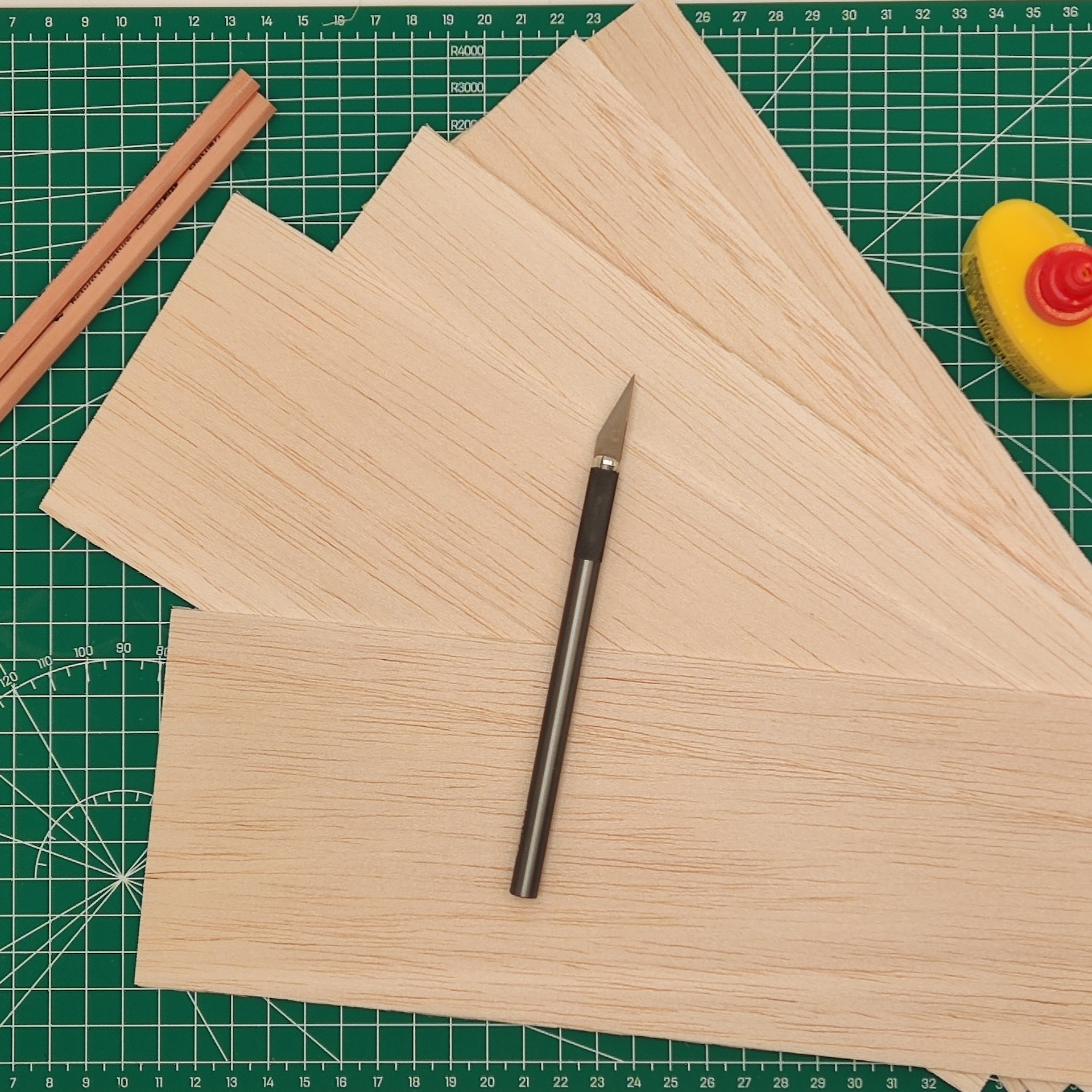 バルサシート 300mm長 100mm幅 1mm～30mm厚 Balsa Wood Sheets