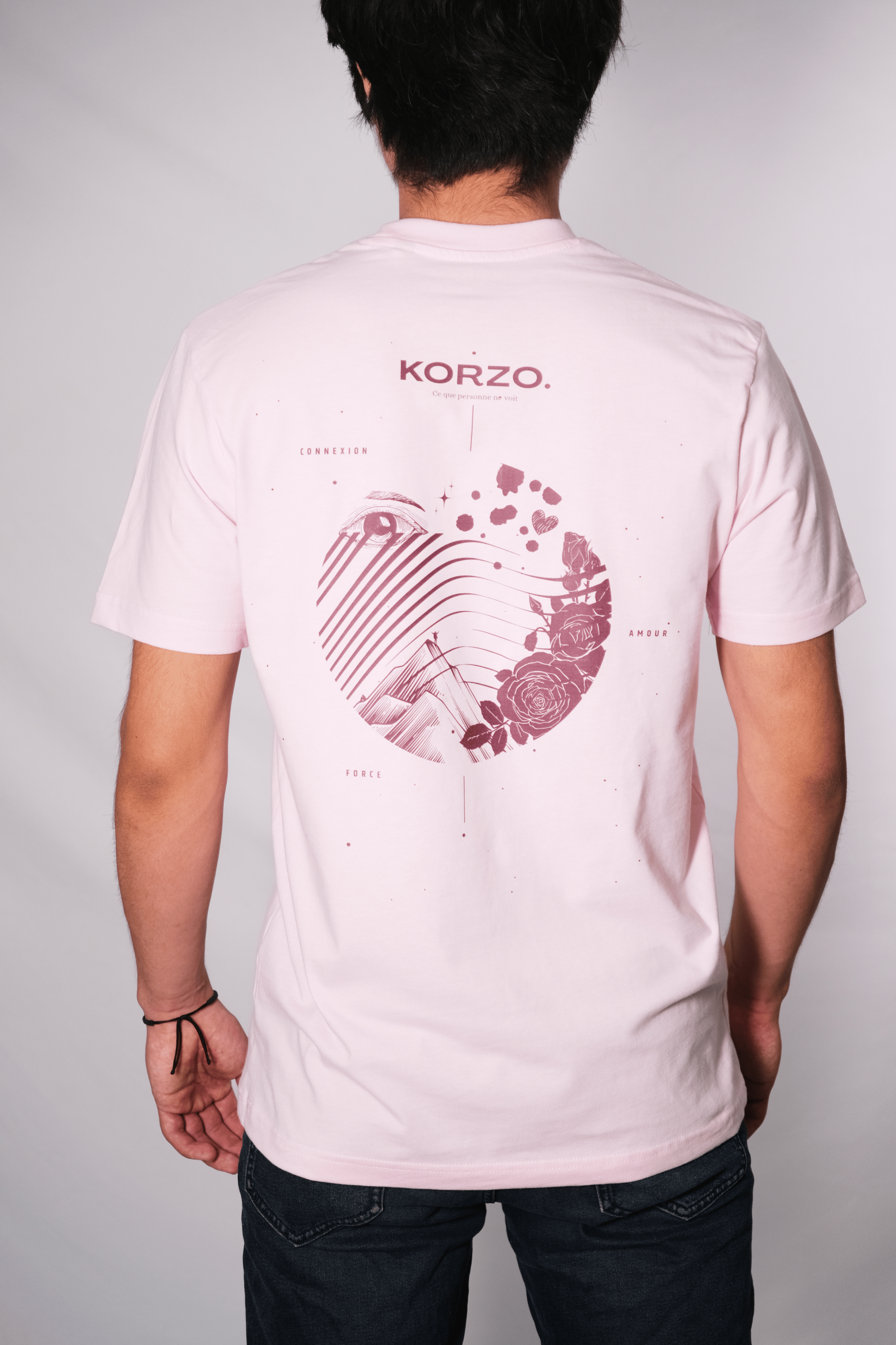 T-shirt "Ce Que Personne Ne Voit." 