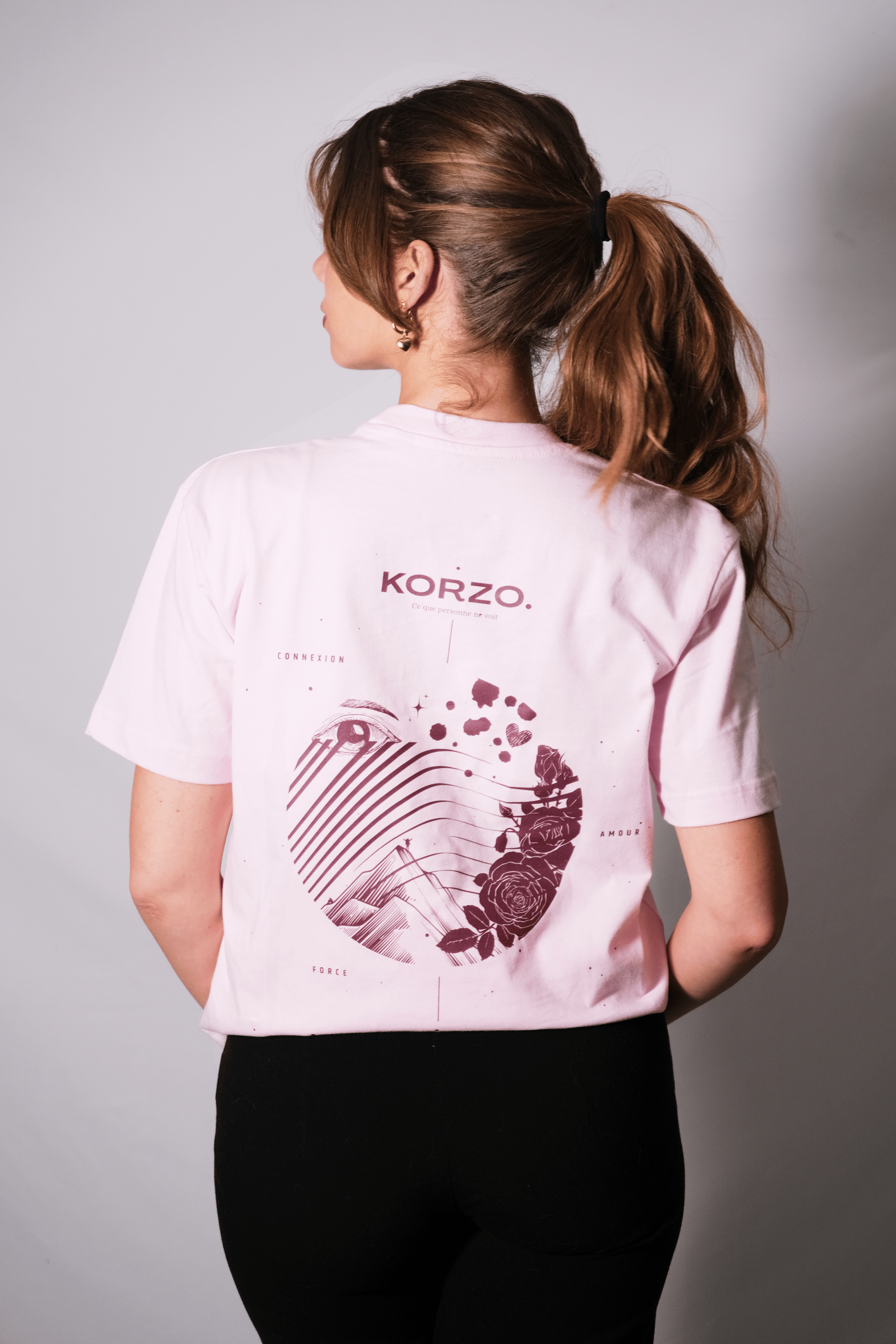 T-shirt "Ce Que Personne Ne Voit." 