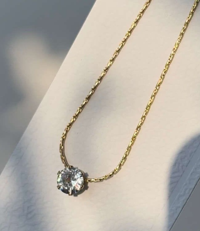 Gold Necklace with Solitaire Pendant