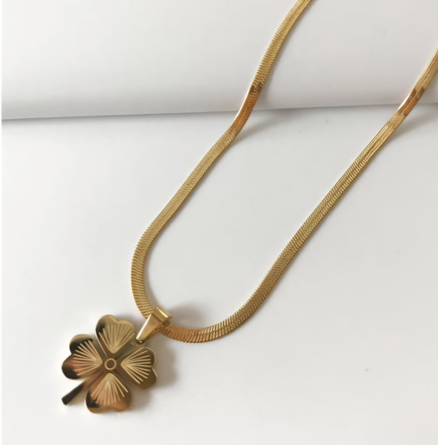 Gold Four Leaf Clover Pendant Necklace