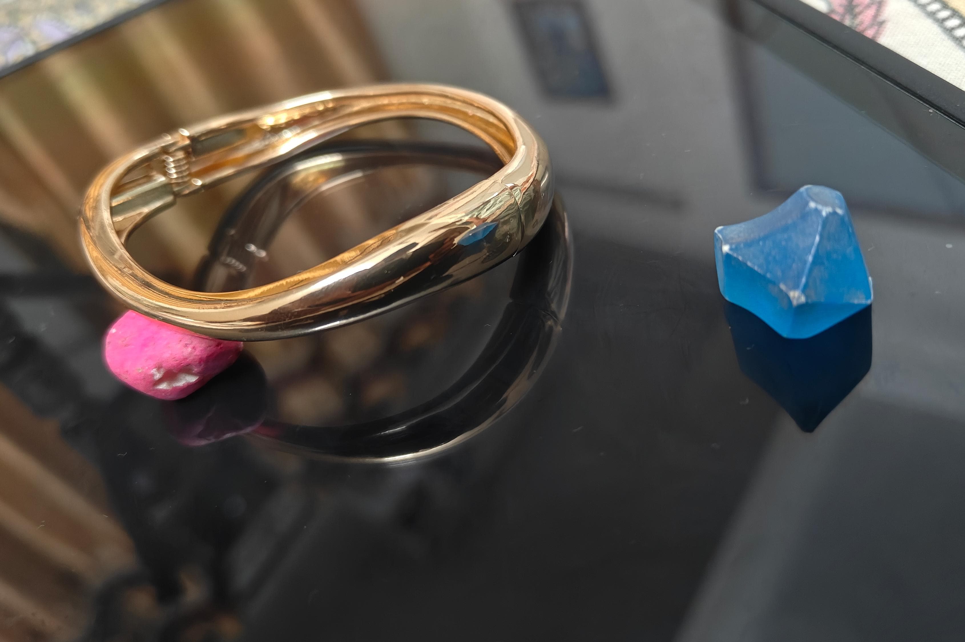 Elegant Gold Bracelet