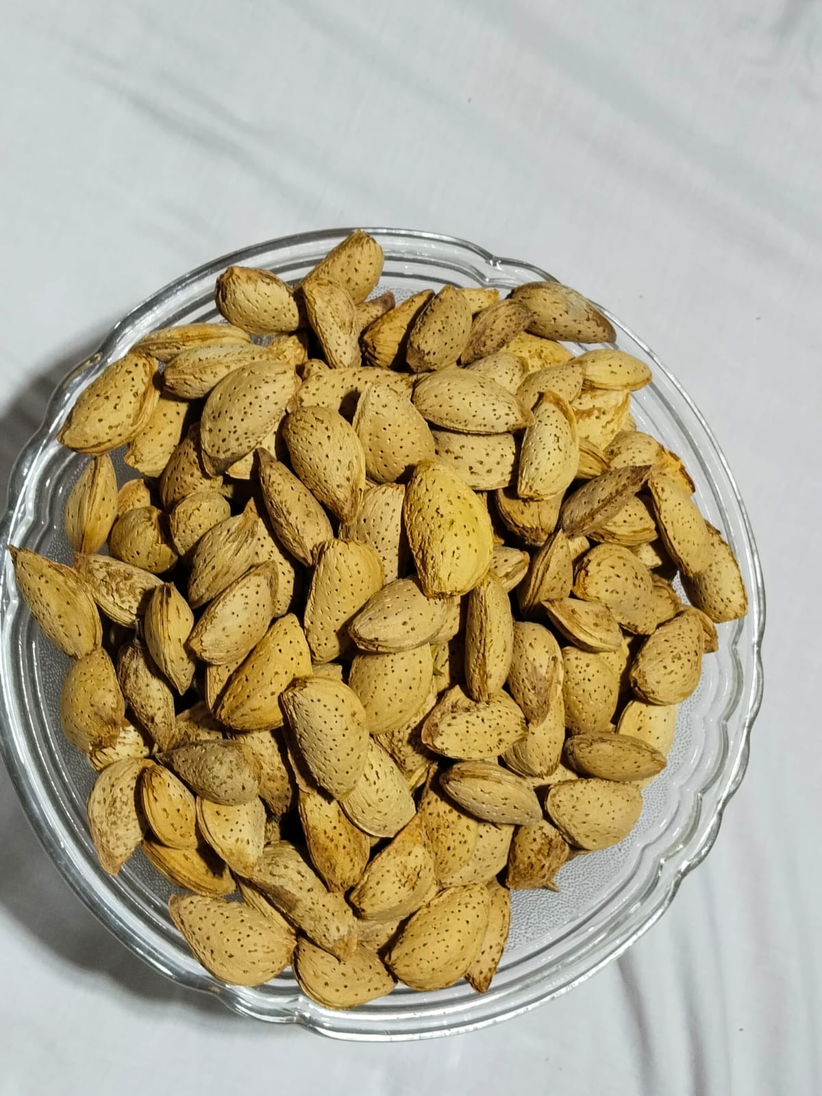 Paper Almonds- کاغزی بادام Grade III